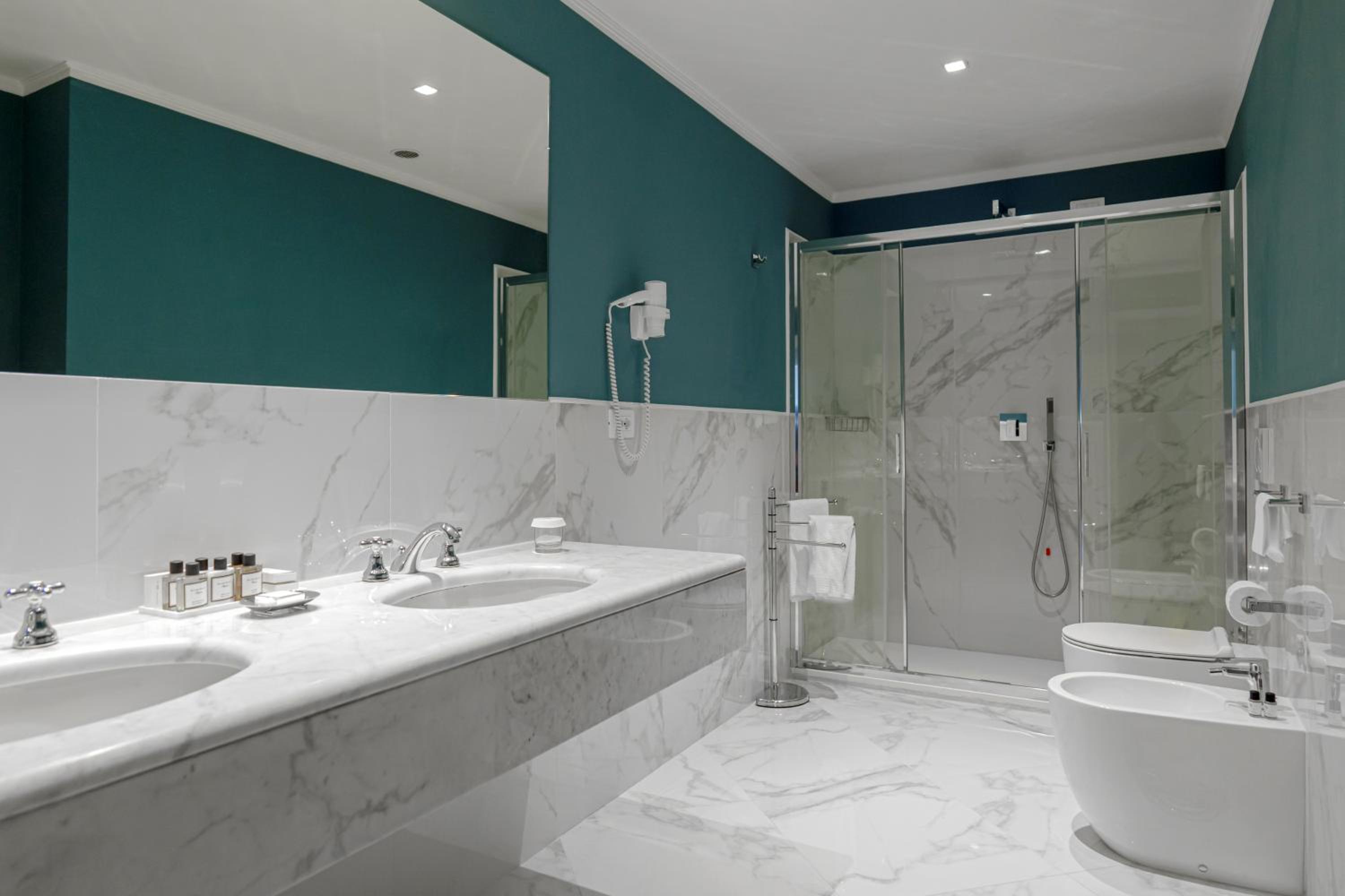 Family Suite - Photo 1