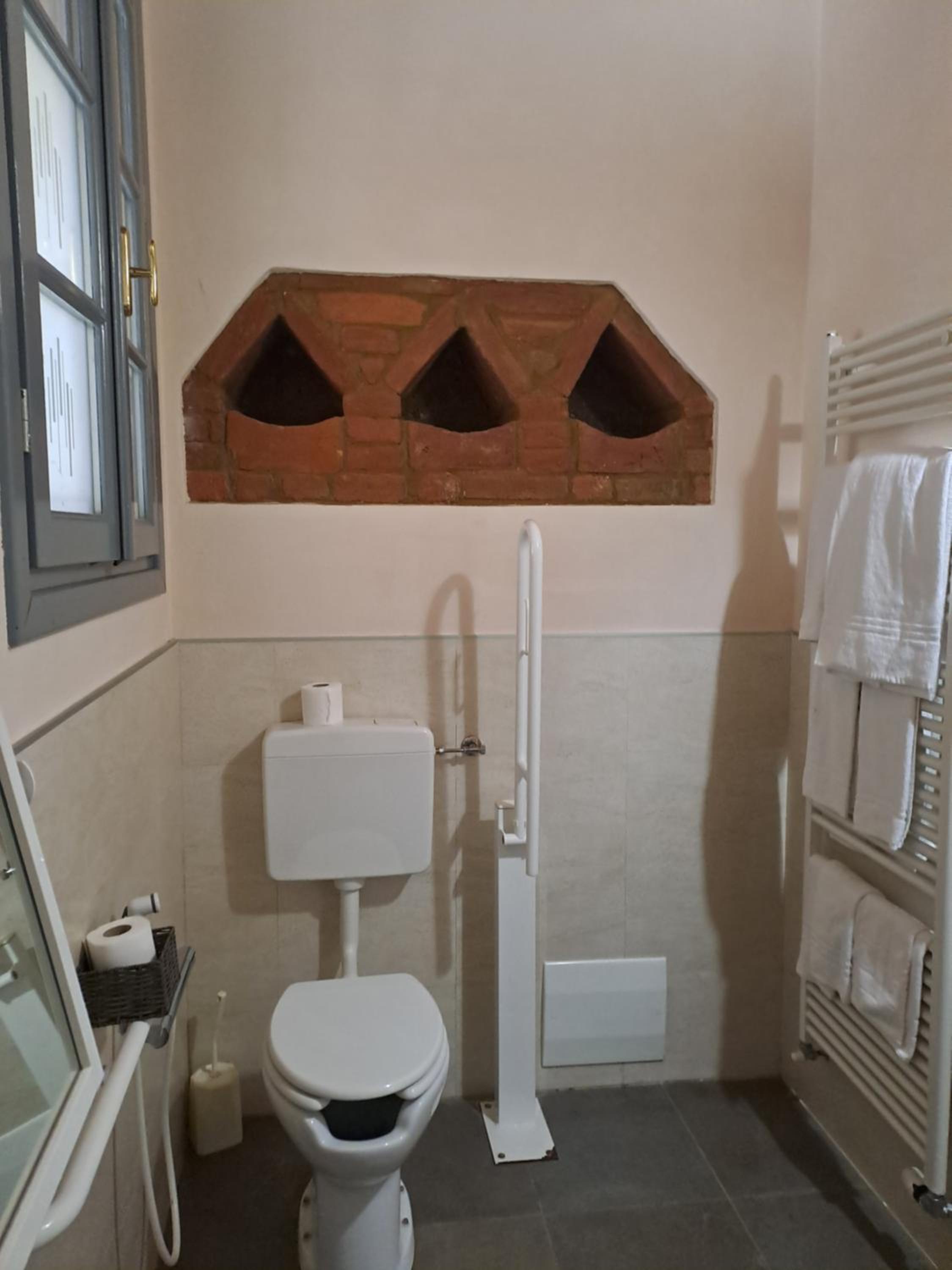 Double Room - Disability Access - Photo 12