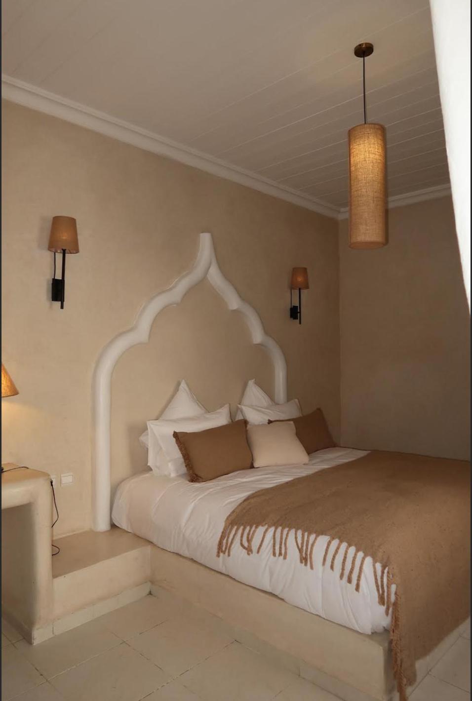 Deluxe Room (2 Adults + 1 Child) photo 1