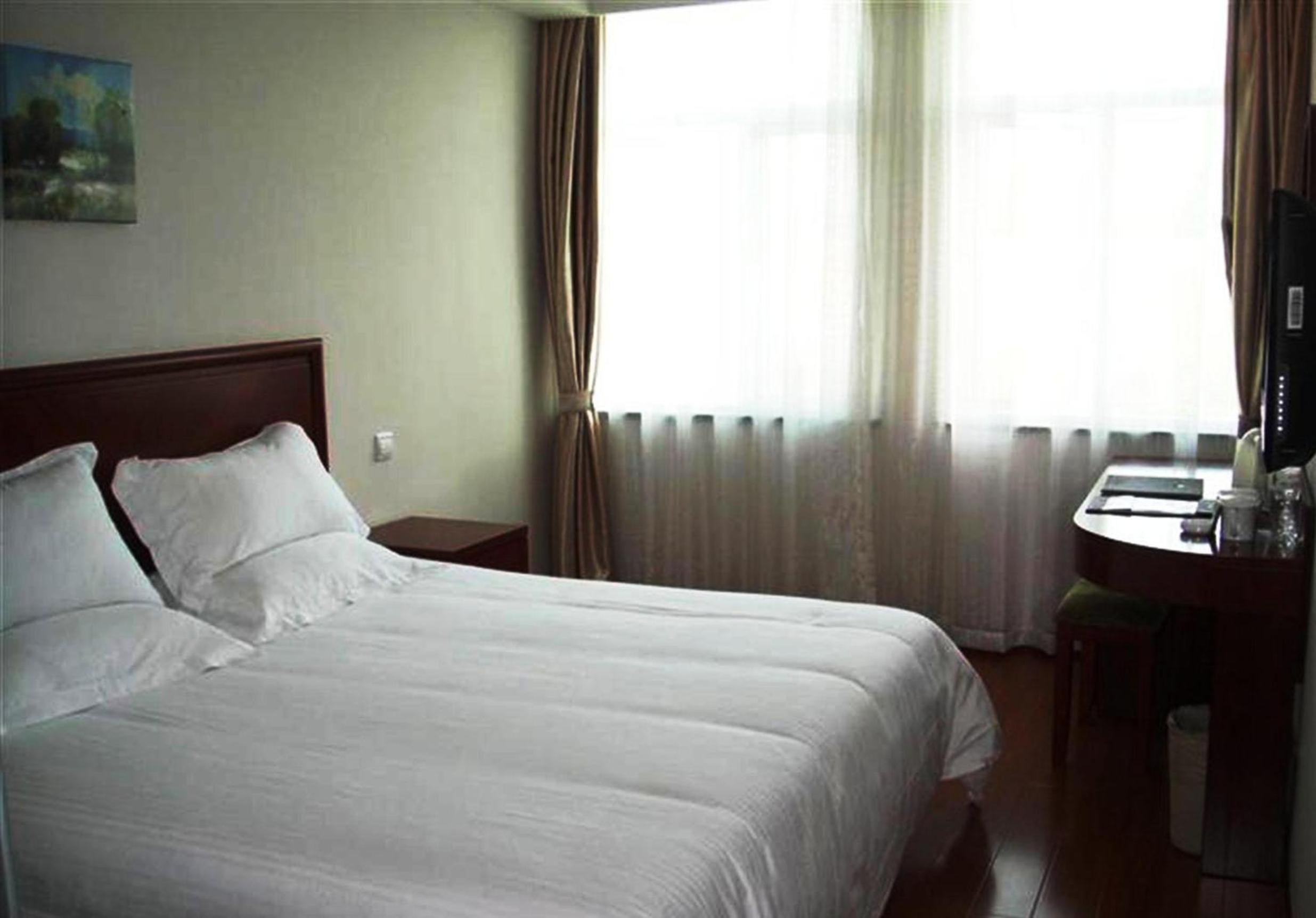 Mainland Chinese Citizens - Queen Room - Photo 1