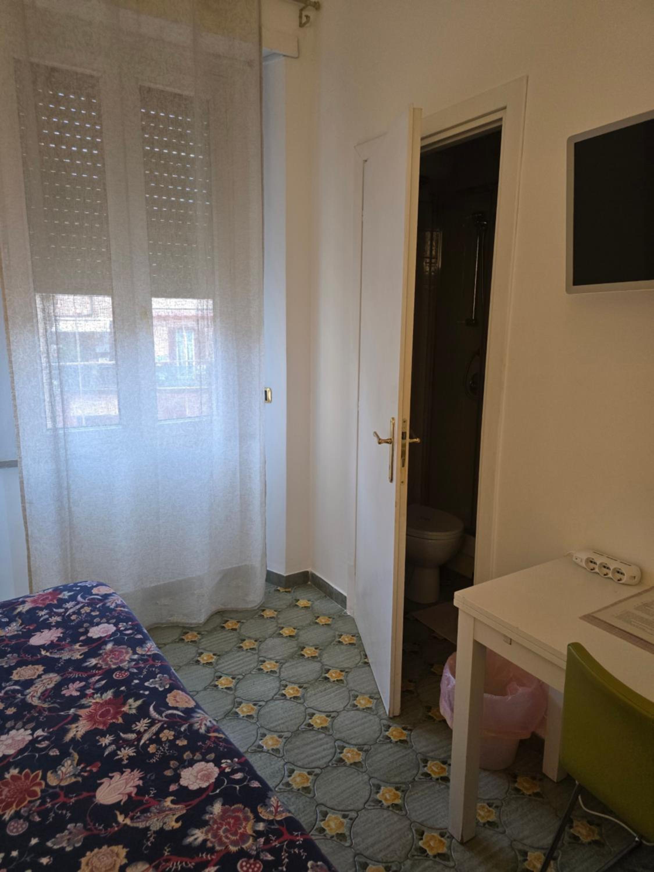 Double or Twin Room with Private Bathroom