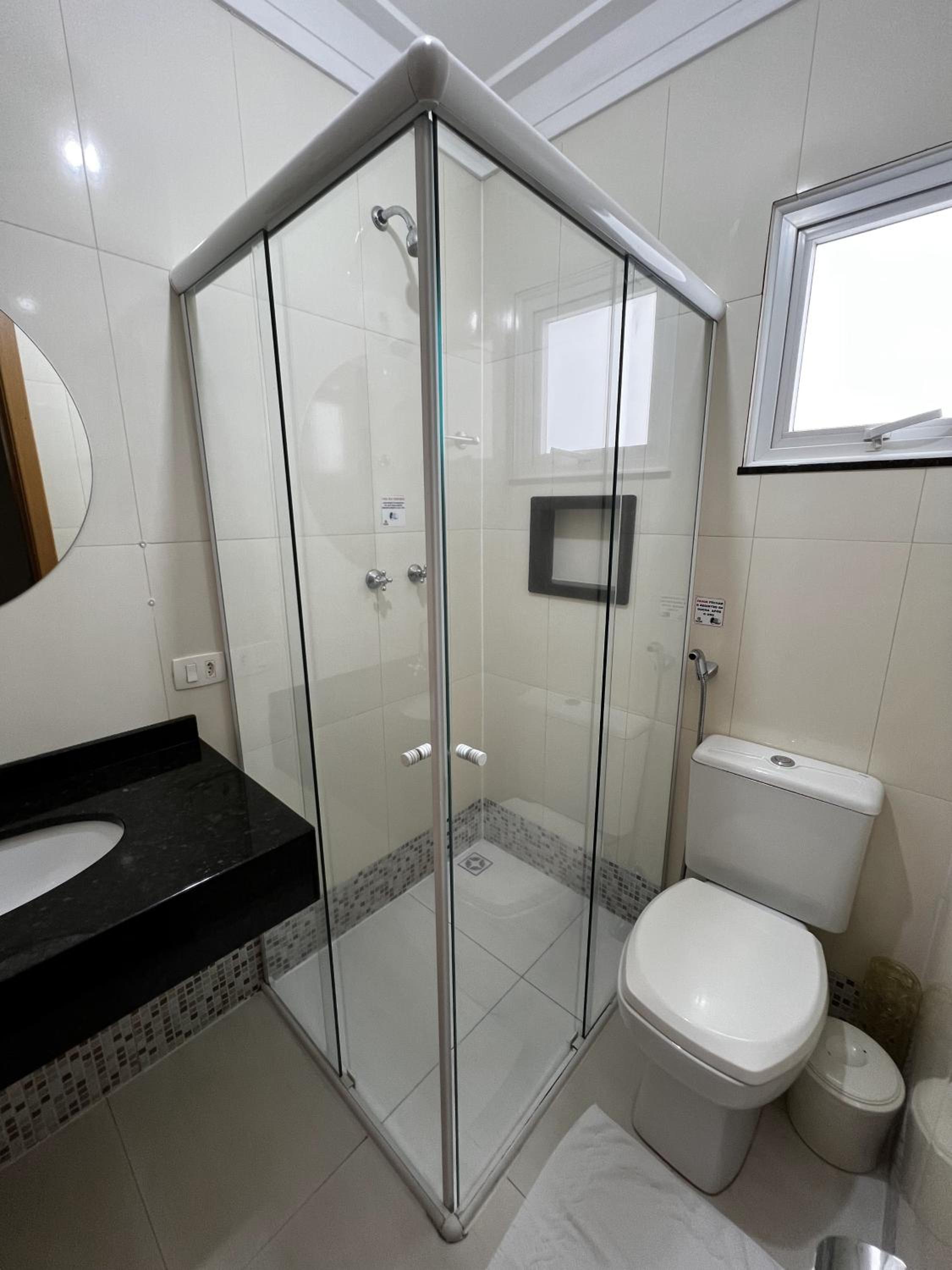 Twin Room with Bathroom