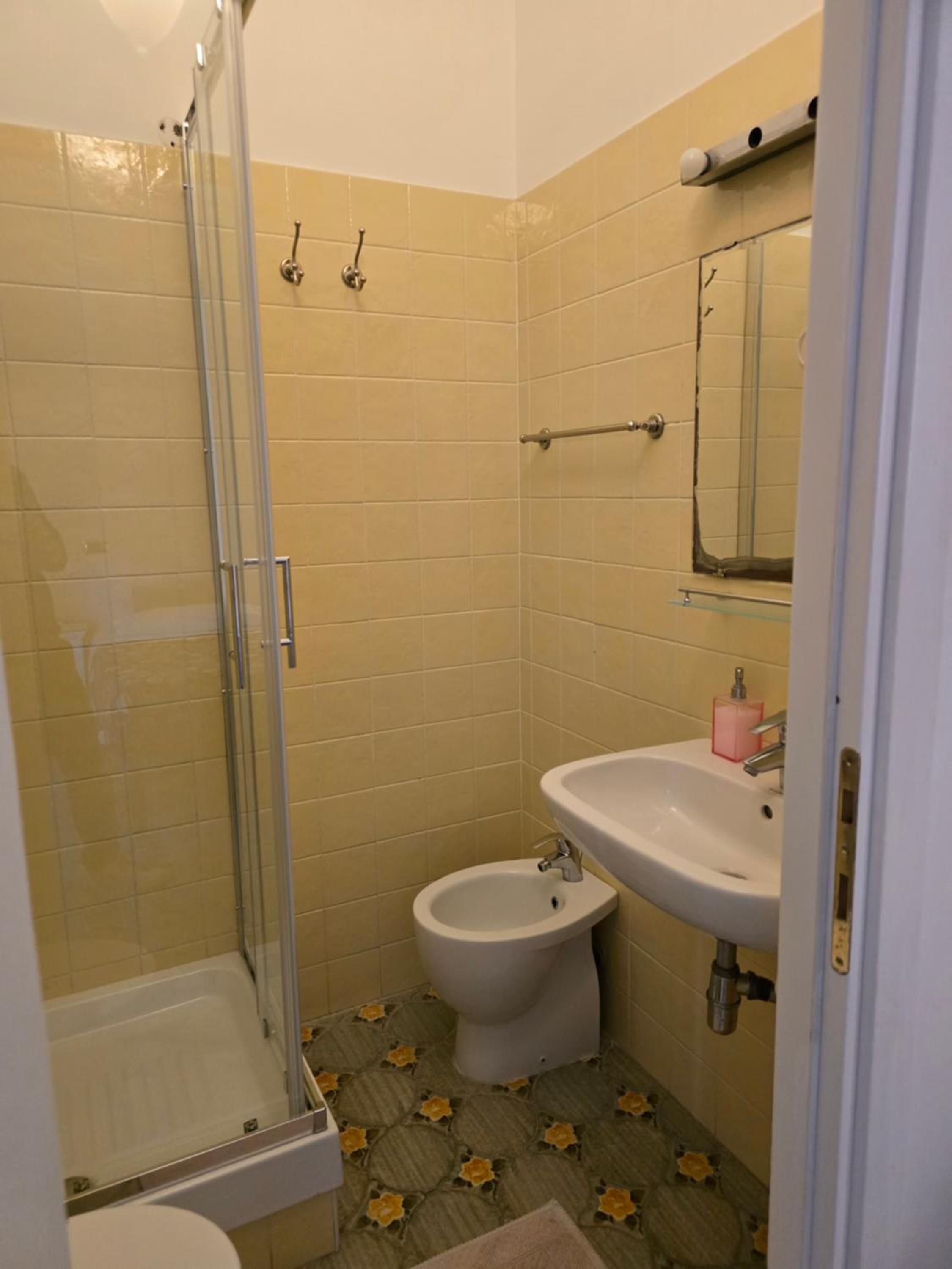 Double or Twin Room with Private Bathroom photo 1