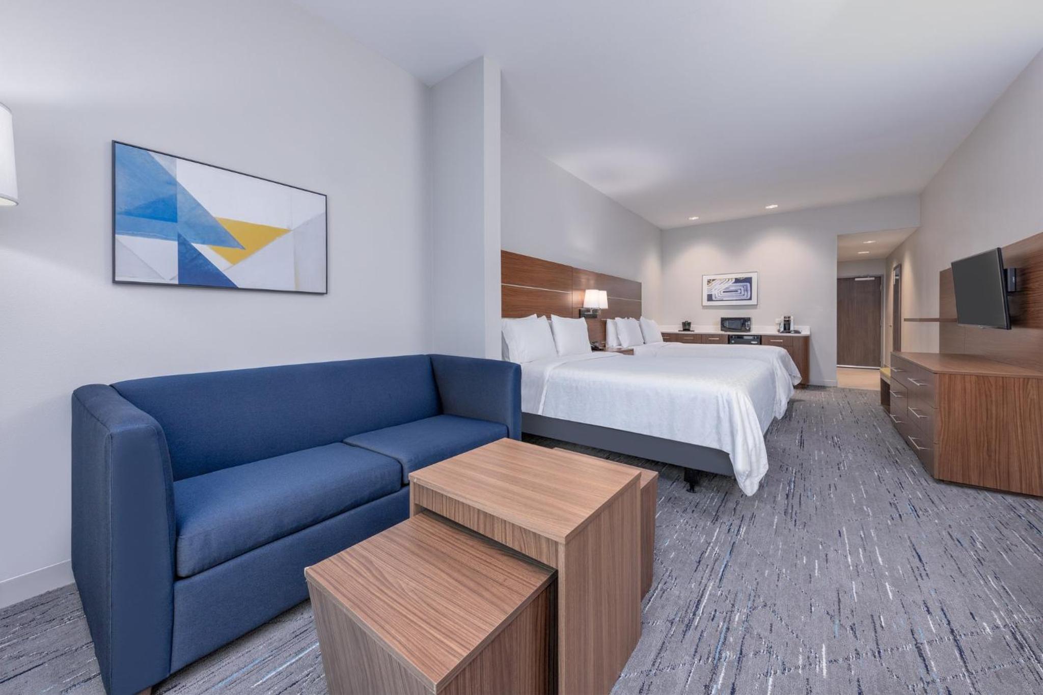Suite - Only Hearing Accessible photo 3