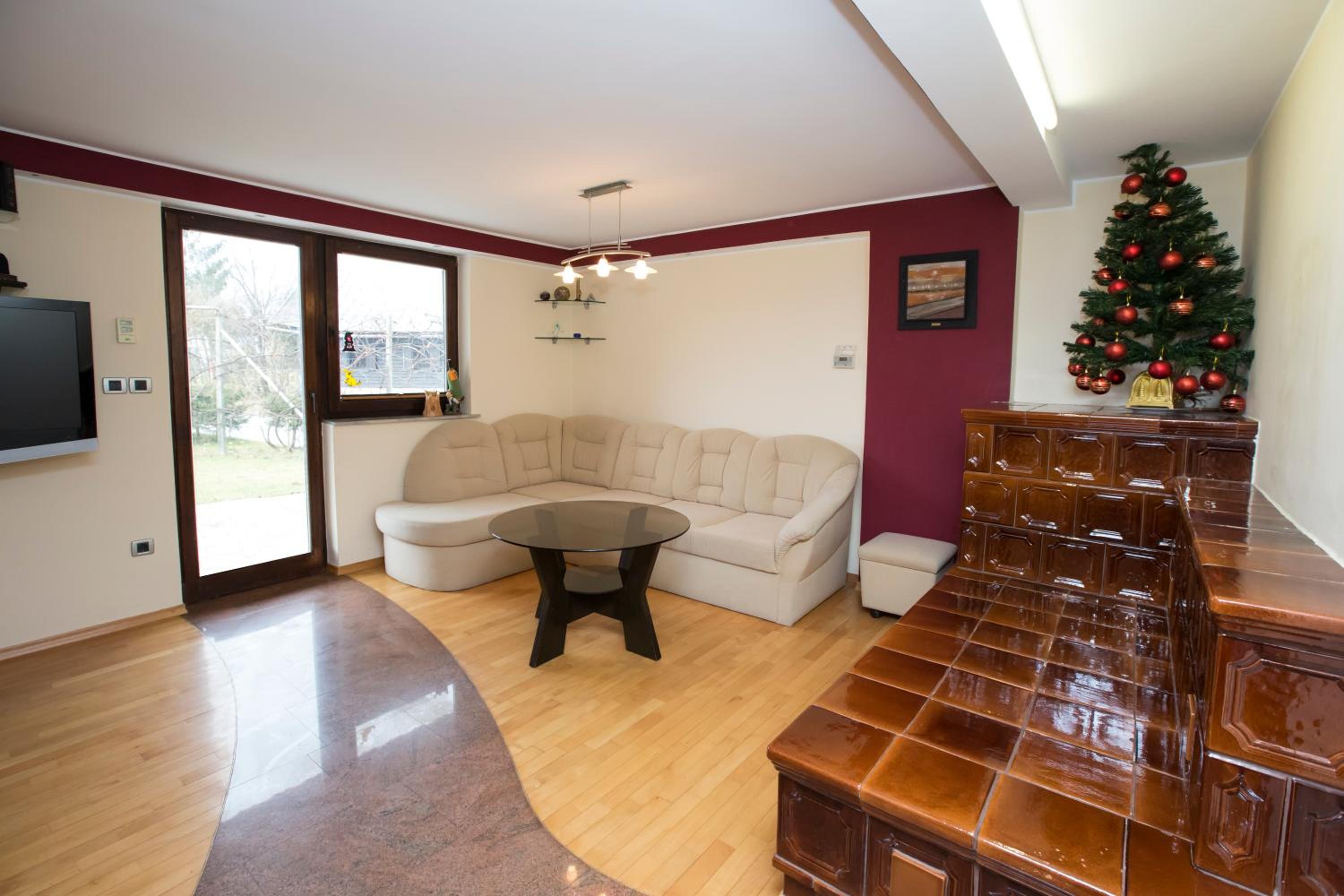 Four-Bedroom House photo 2