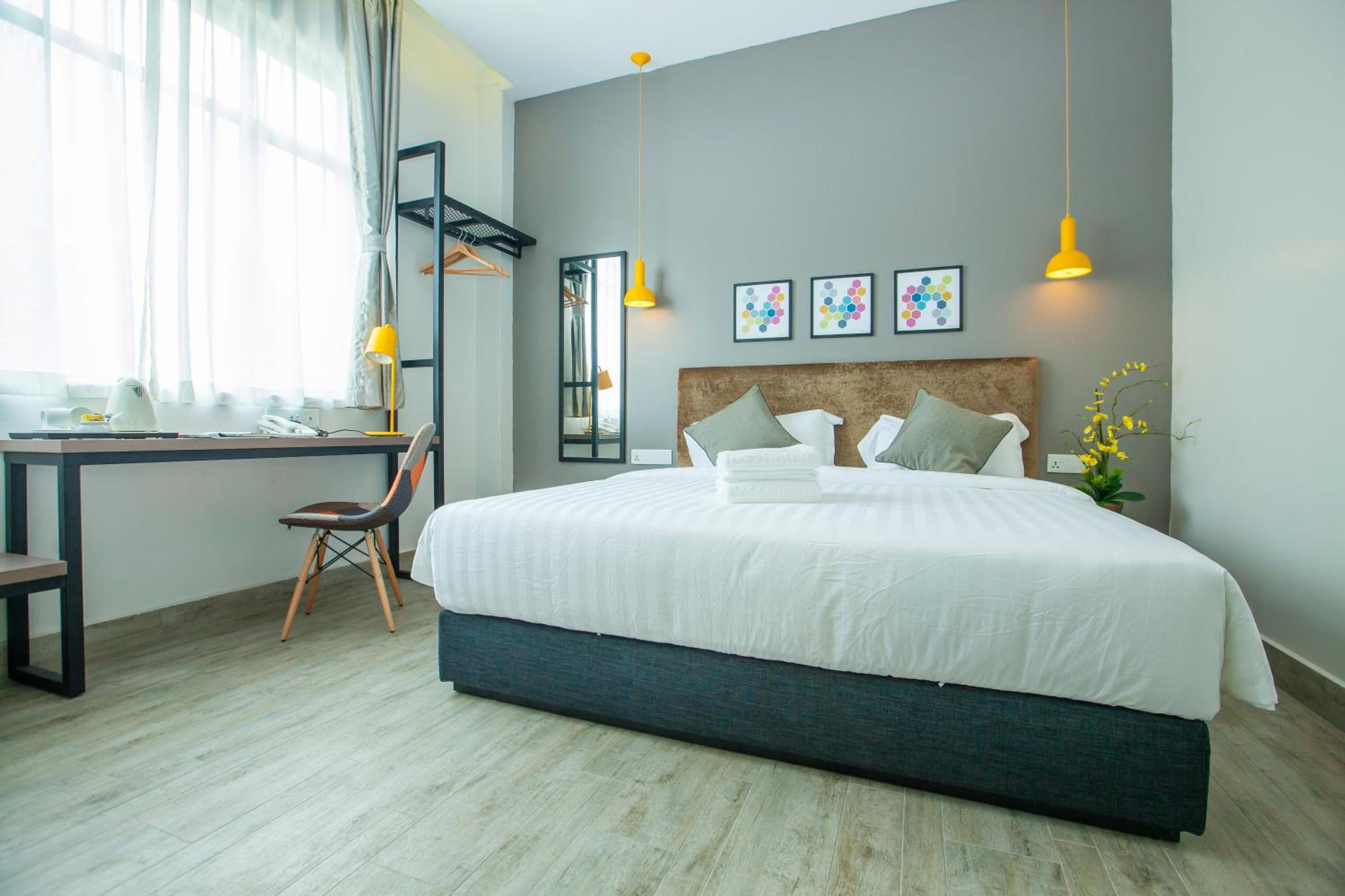 Deluxe King Room