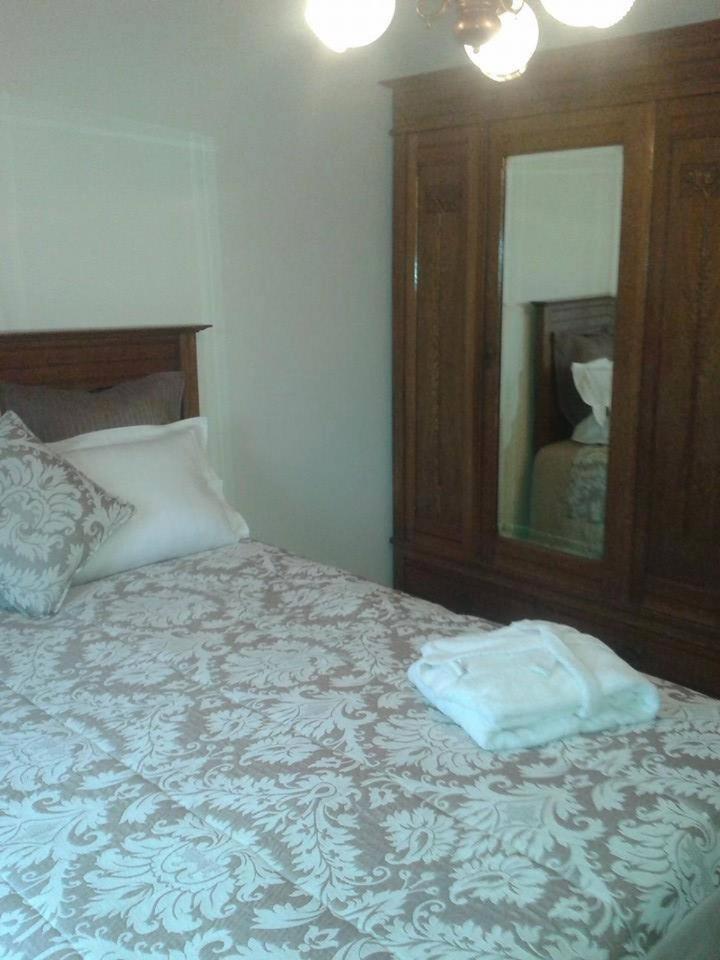 Budget Double Room photo 2