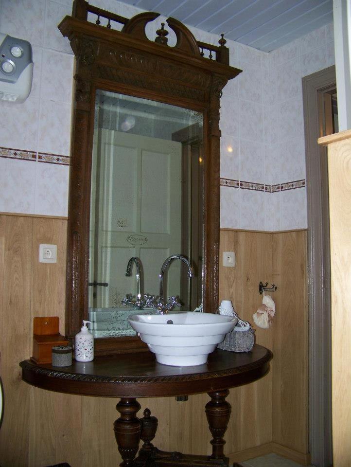 Budget Double Room photo 3