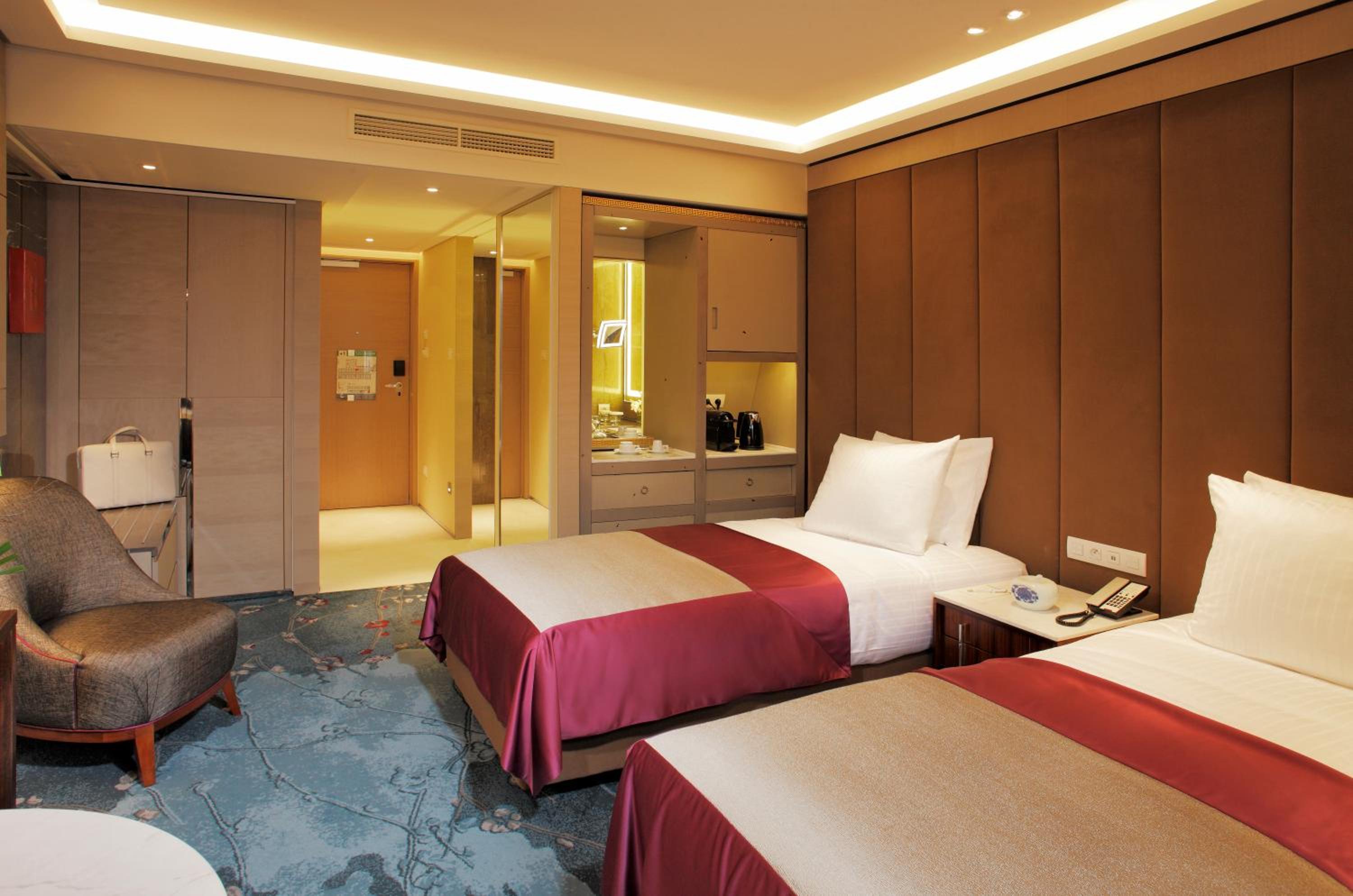 Deluxe Twin Room photo 1