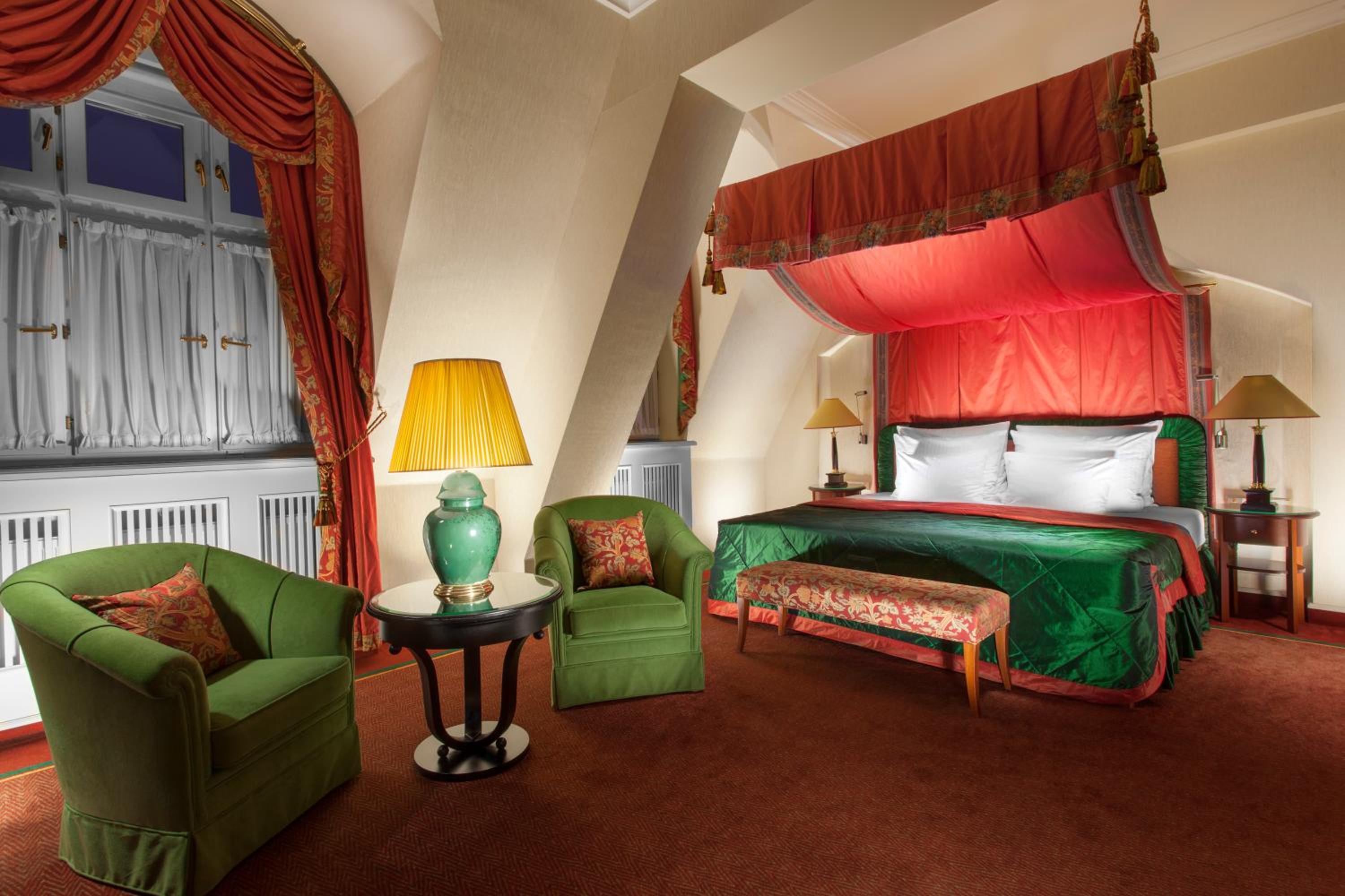 New Year's Eve Art Nouveau Suite