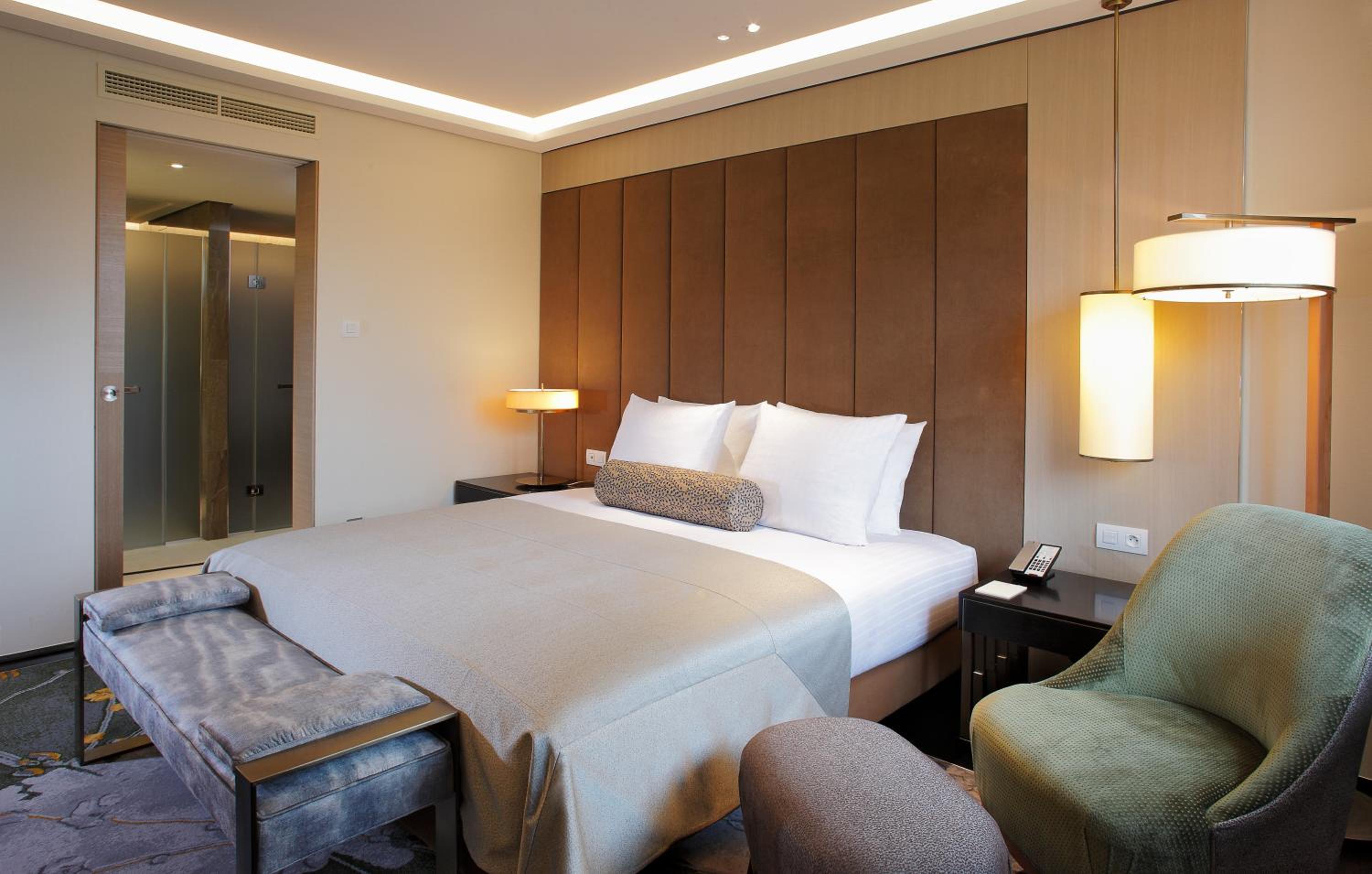 Executive Suite photo 1