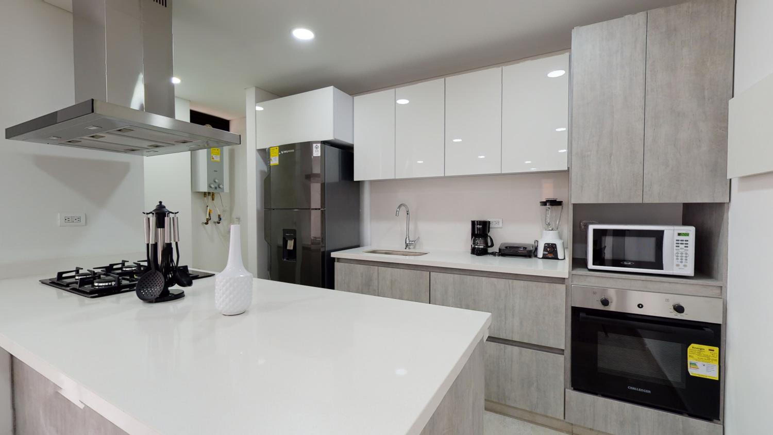 Two-Bedroom Deluxe Apartment with Balcony
