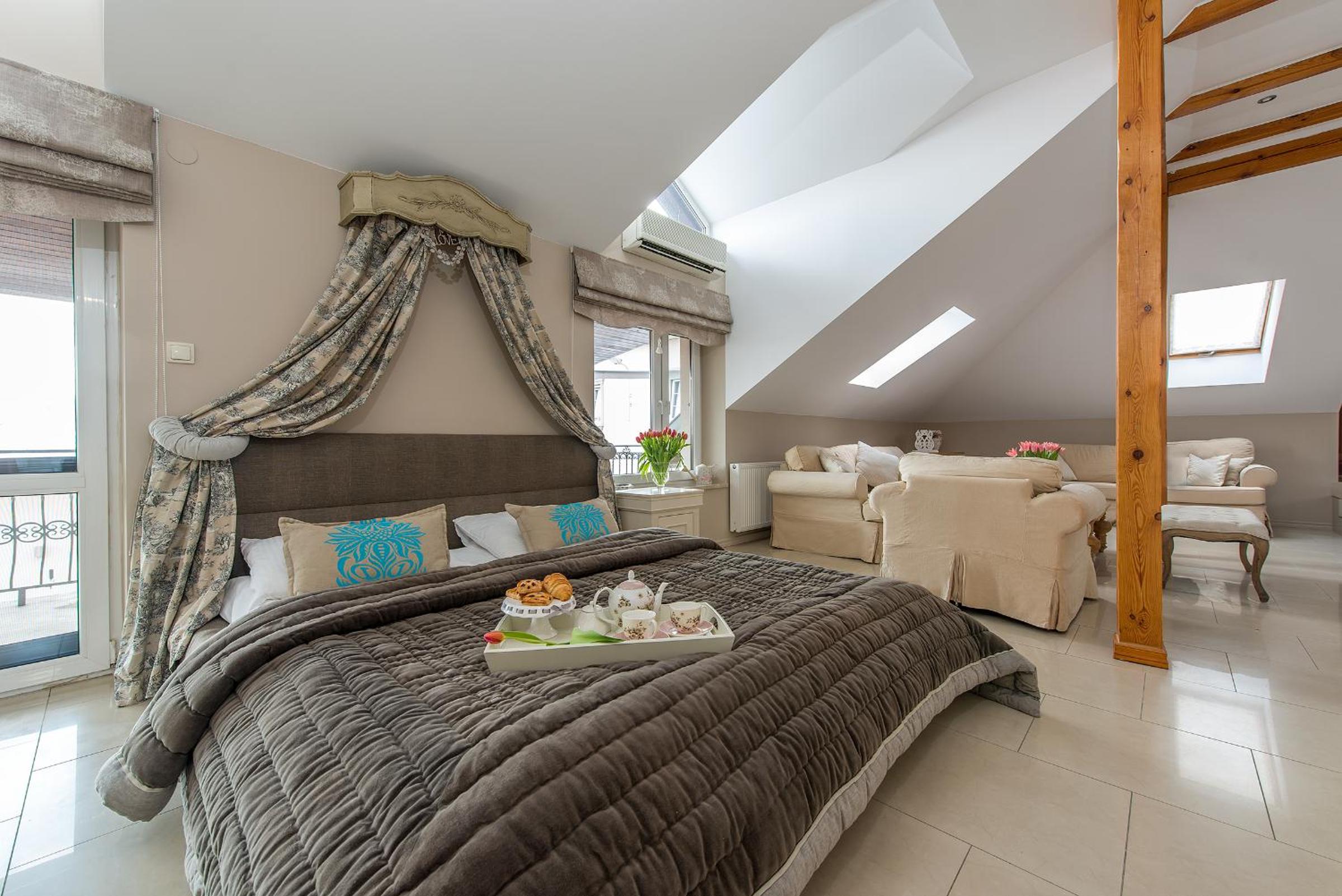 Deluxe Apartment