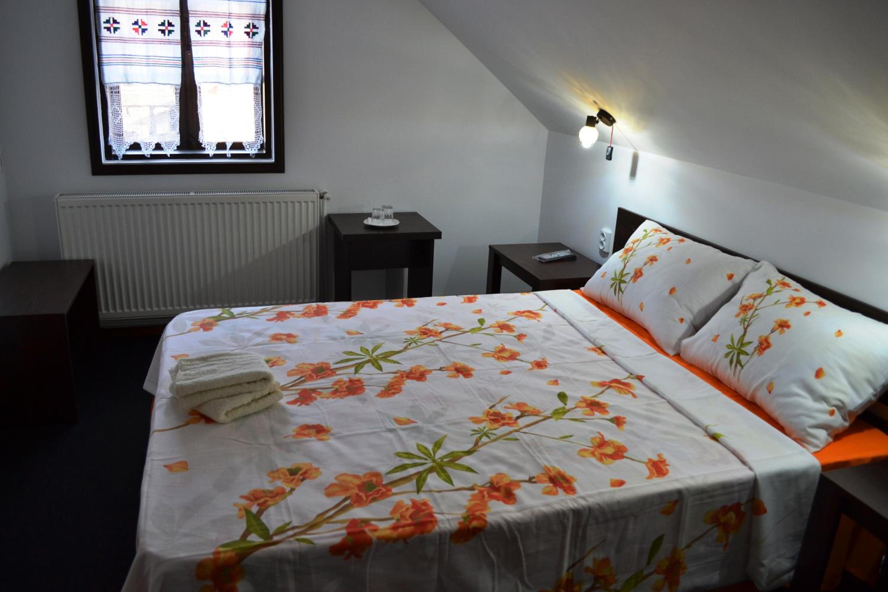 Double Room with Private Bathroom photo 3