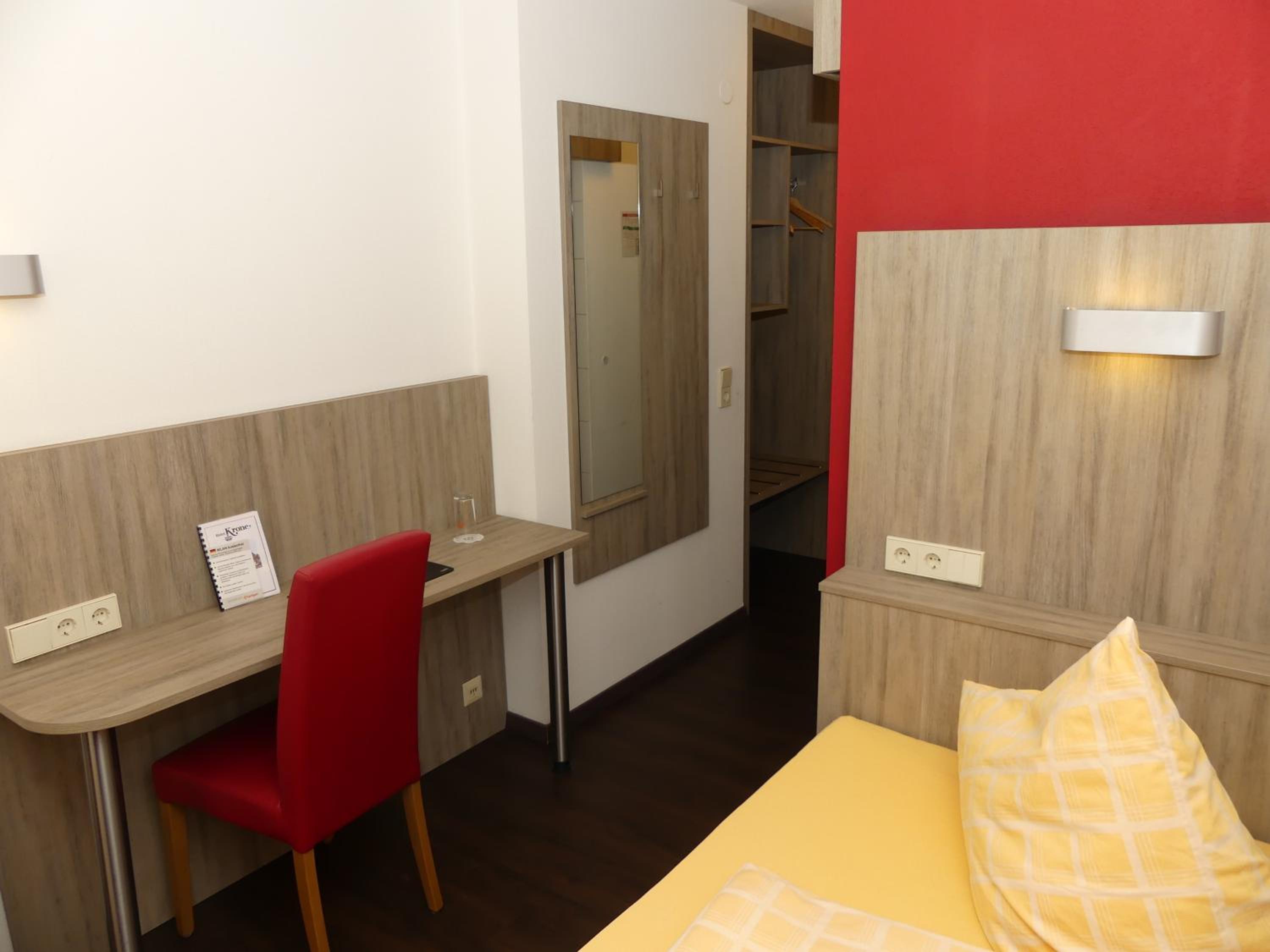 Single Room with Balcony photo 2