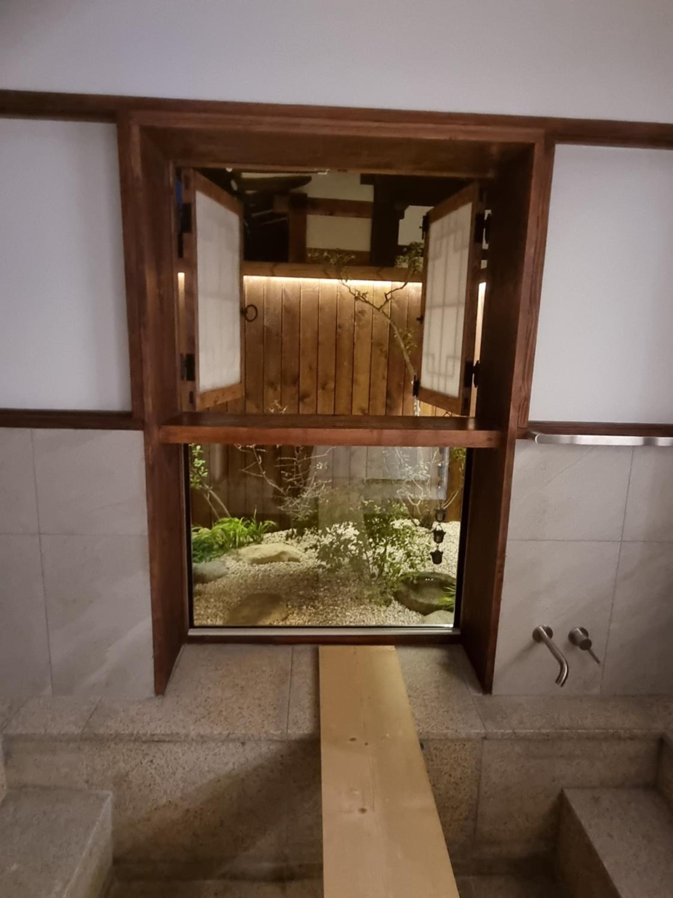 Deluxe Suite with Spa Bath