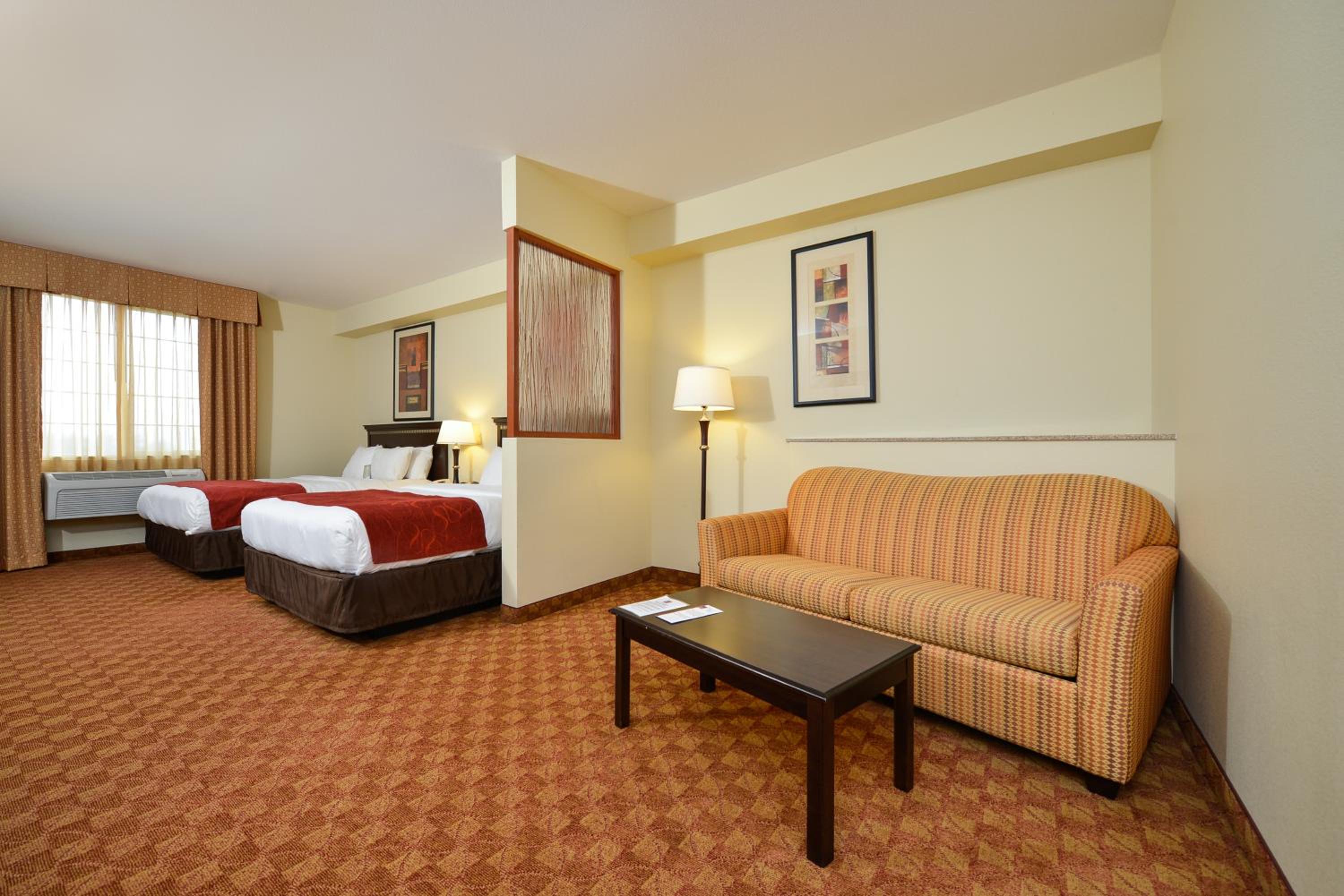 King Suite with Two King Beds - Non-Smoking - Photo 1