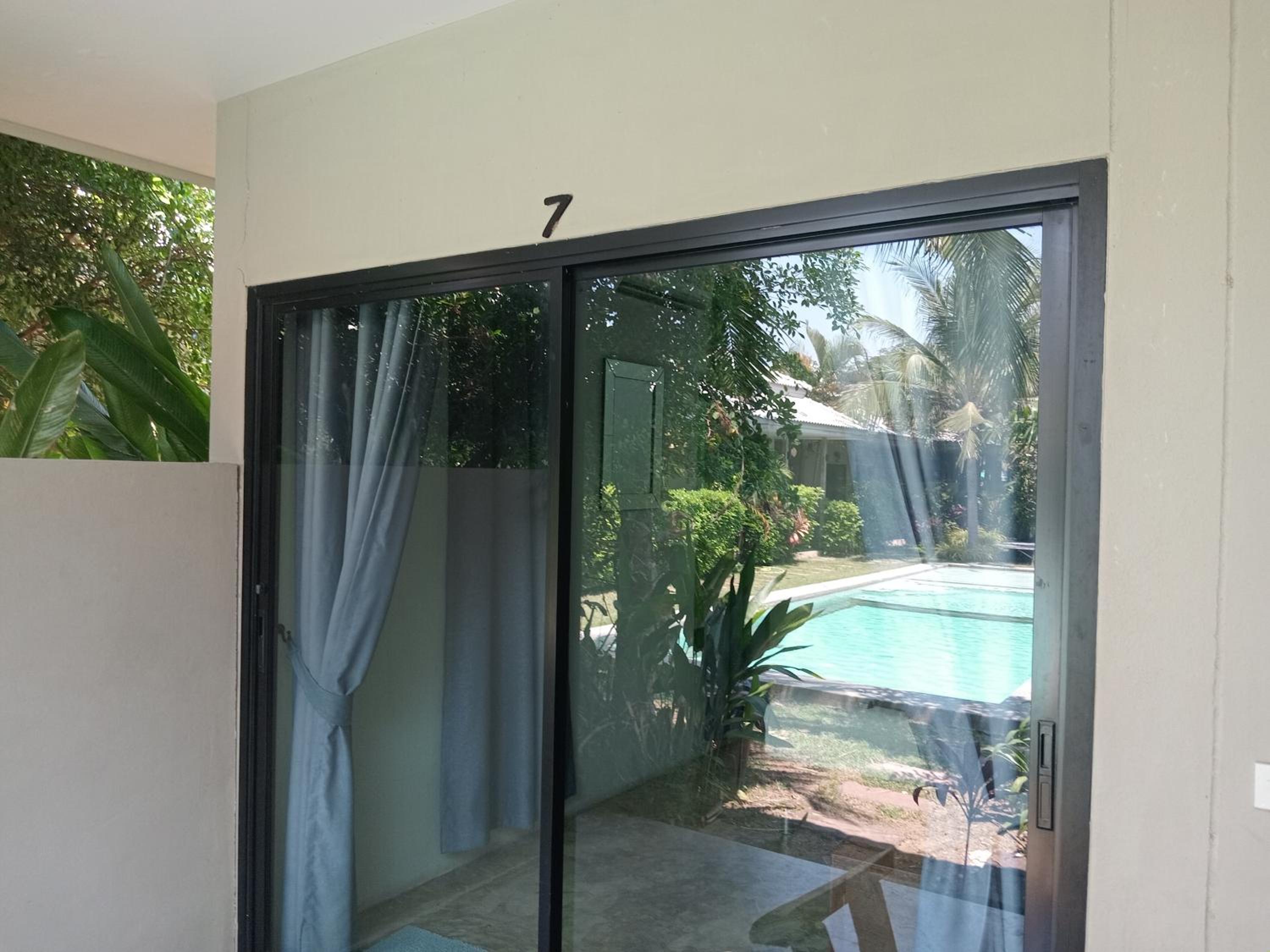 Double Room - Photo 9