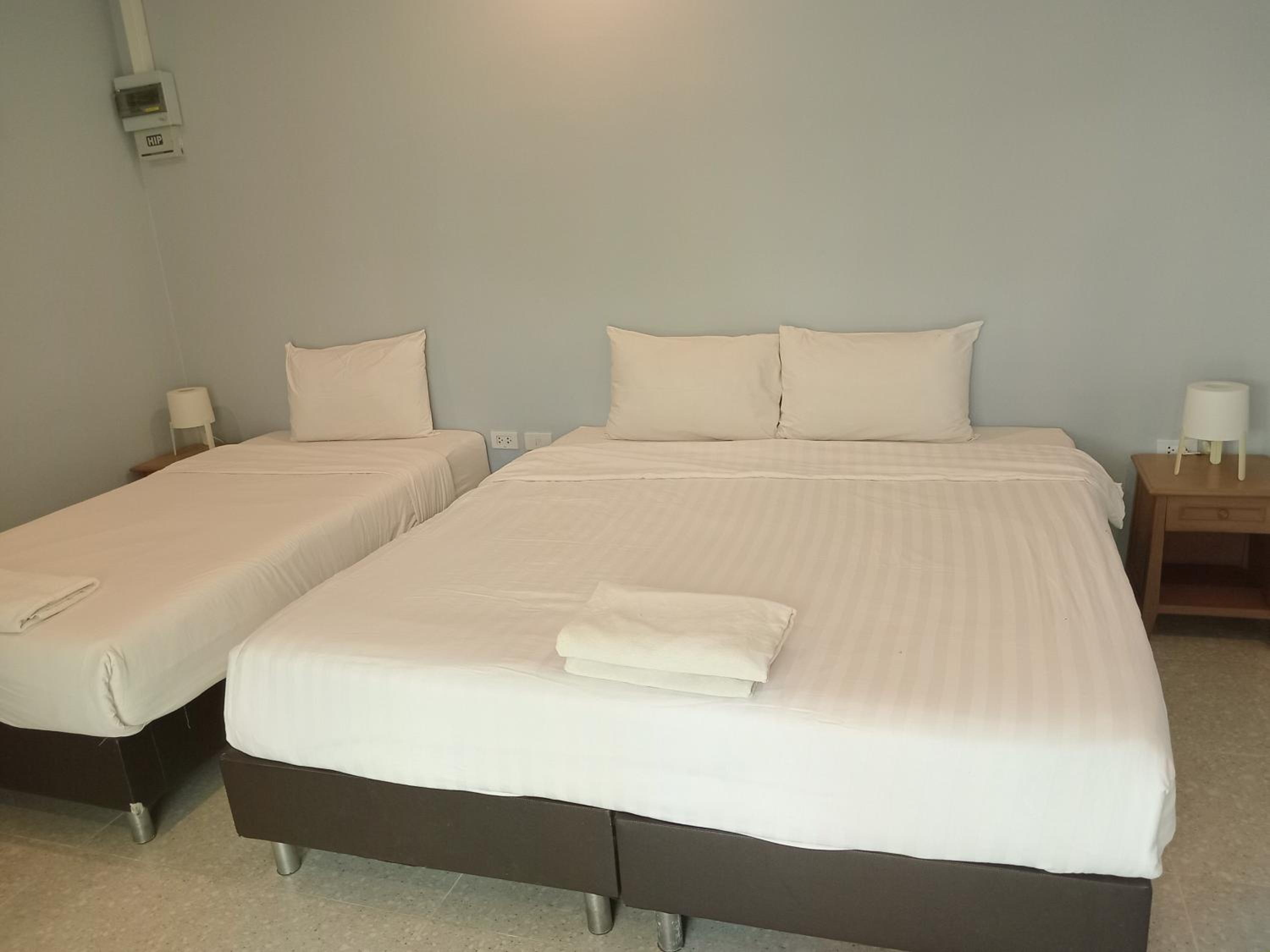 Deluxe Room - Photo 3