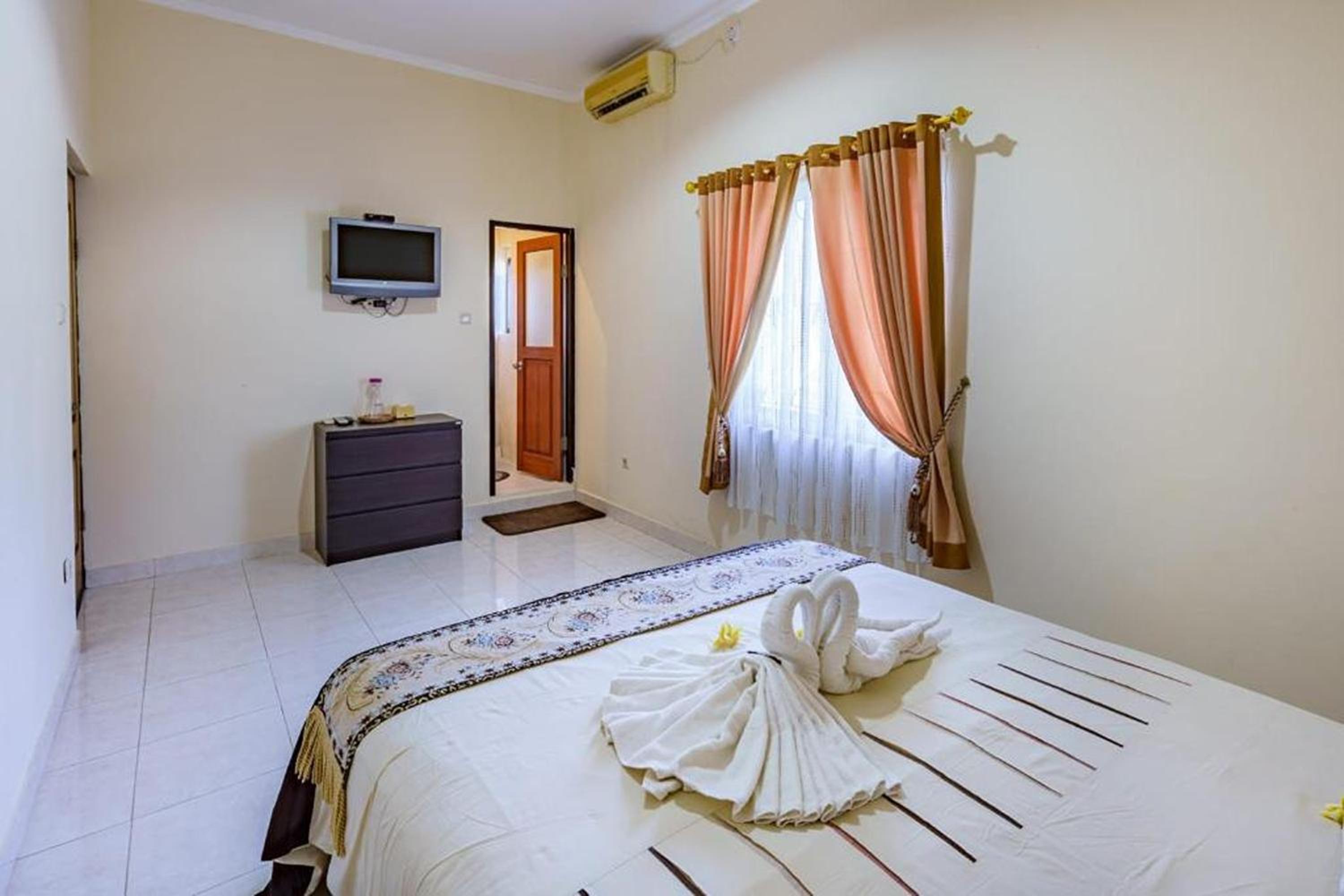 Suite with Garden View
