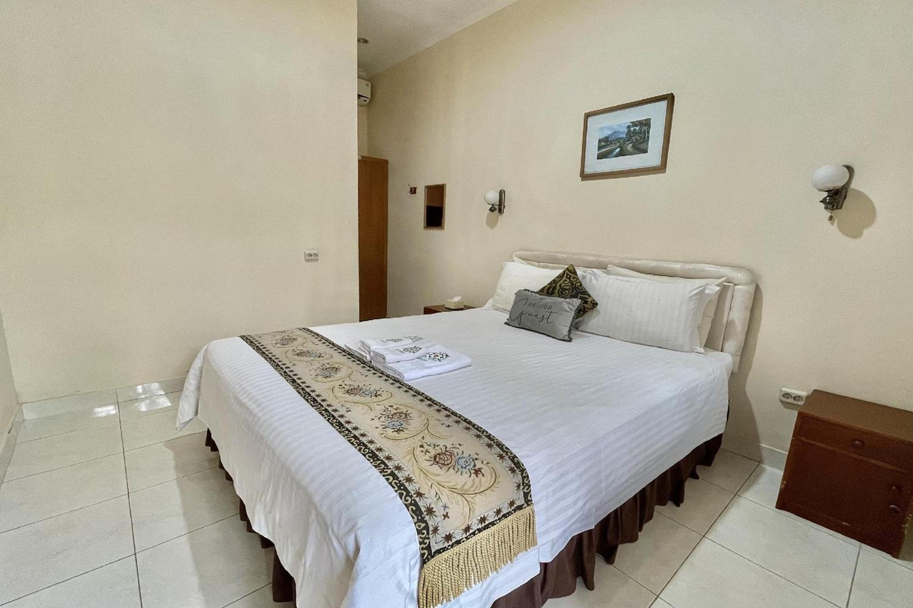 Suite with Garden View
