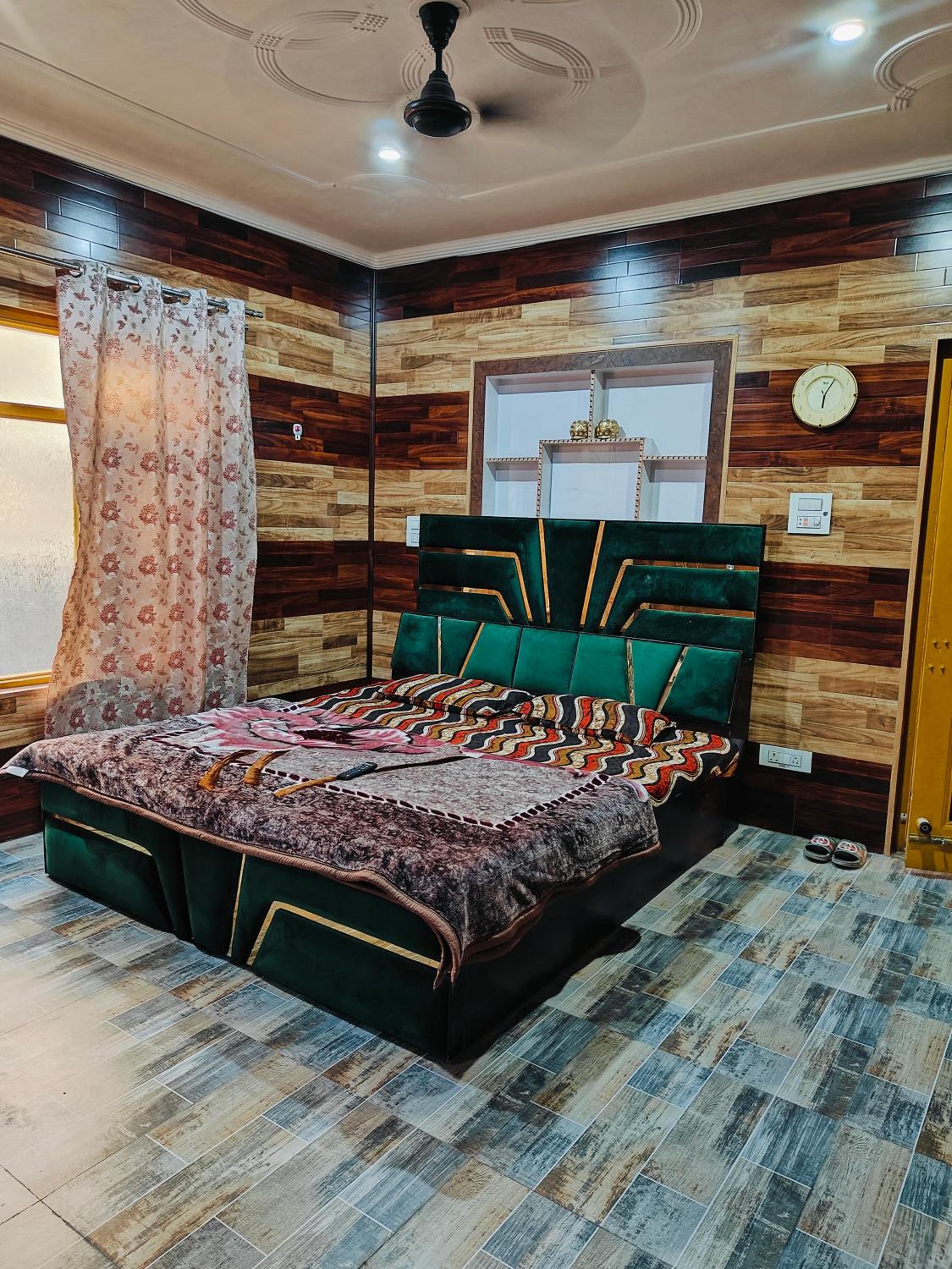 Double Room with Private Bathroom photo 2