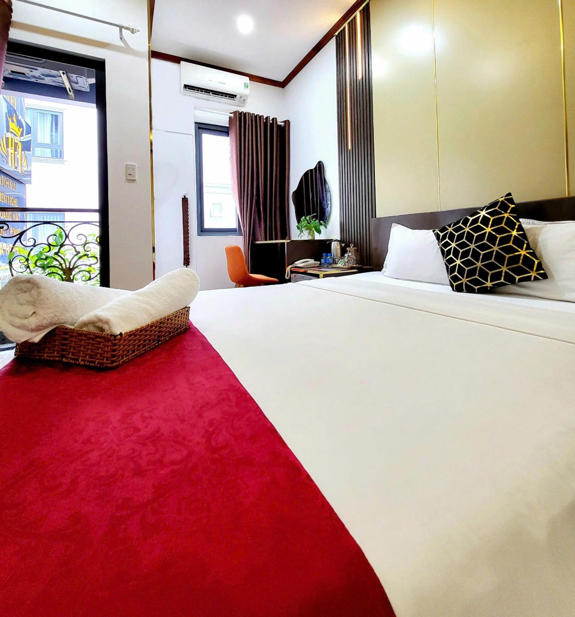 Superior King Room photo 2