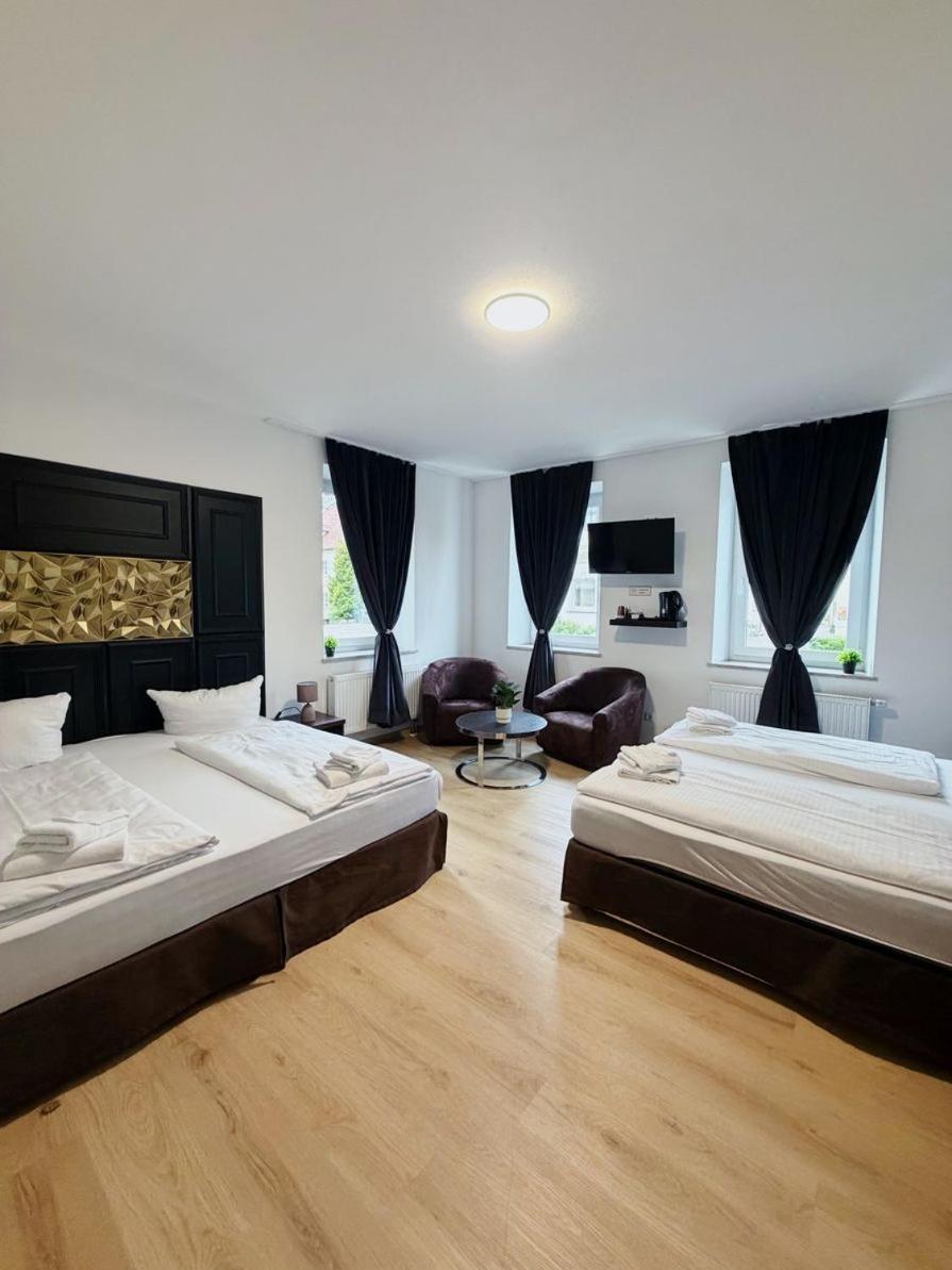 Quadruple Room with Shared Bathroom