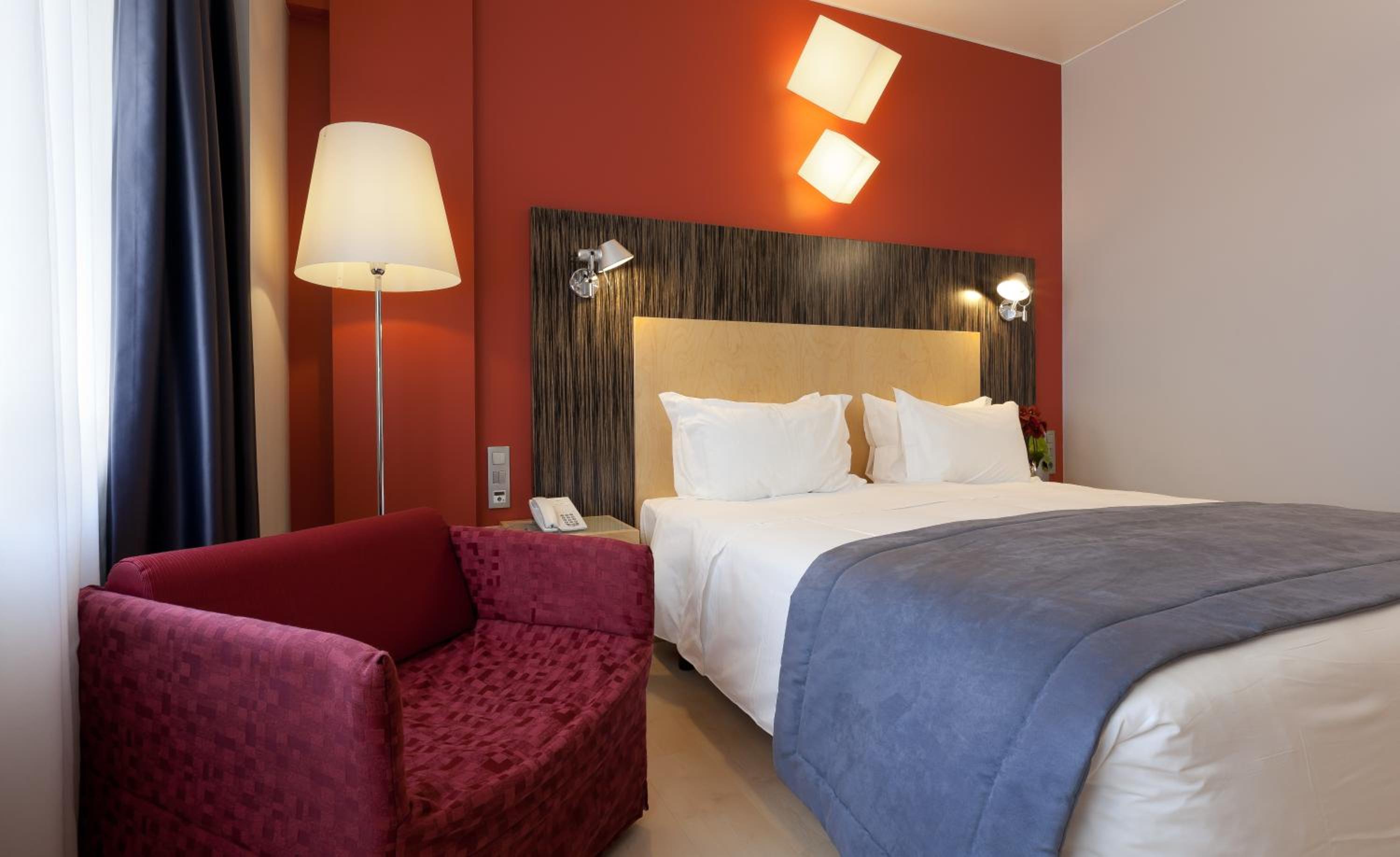 Double Room - Photo 5