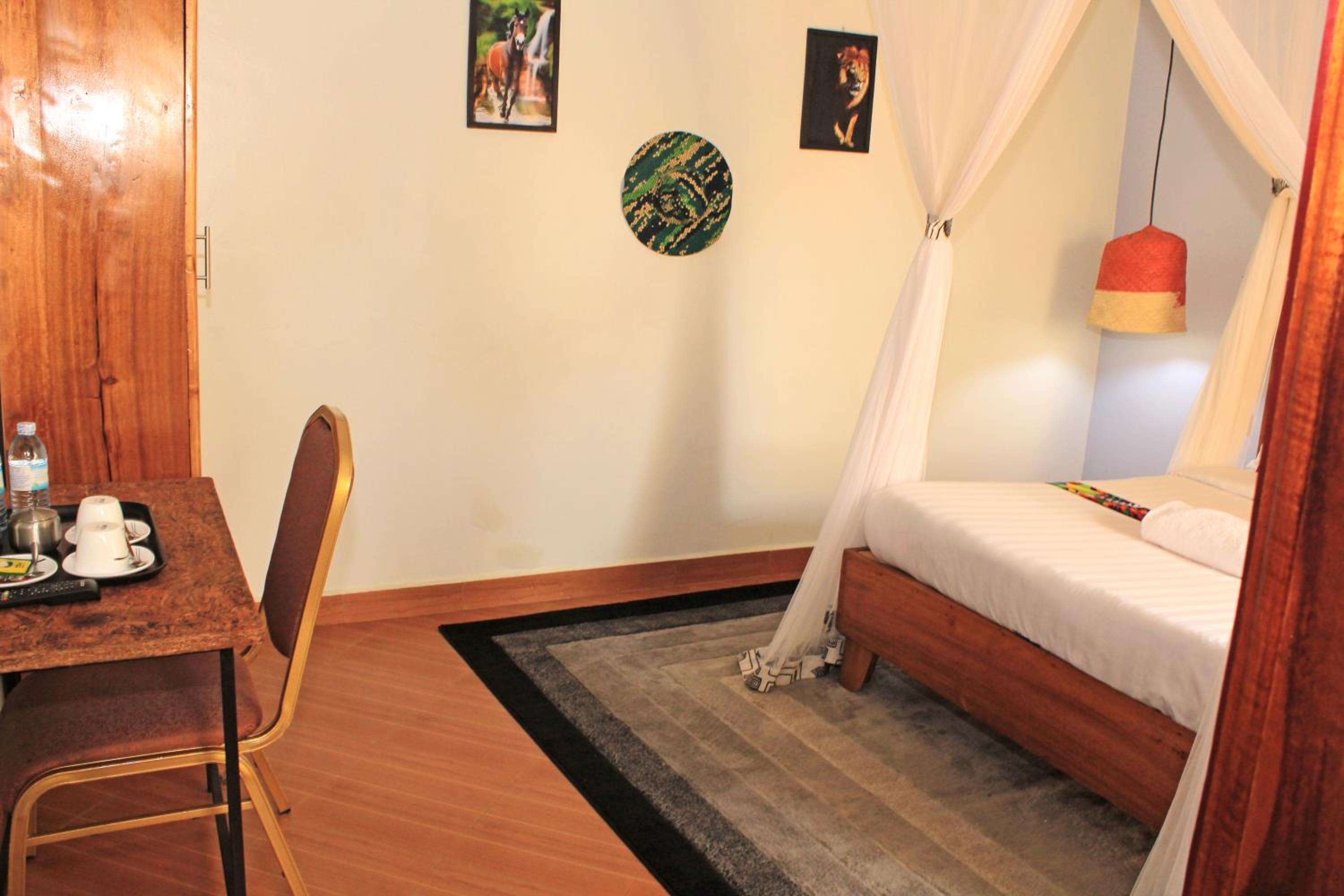 Double Room with Private Bathroom photo 1