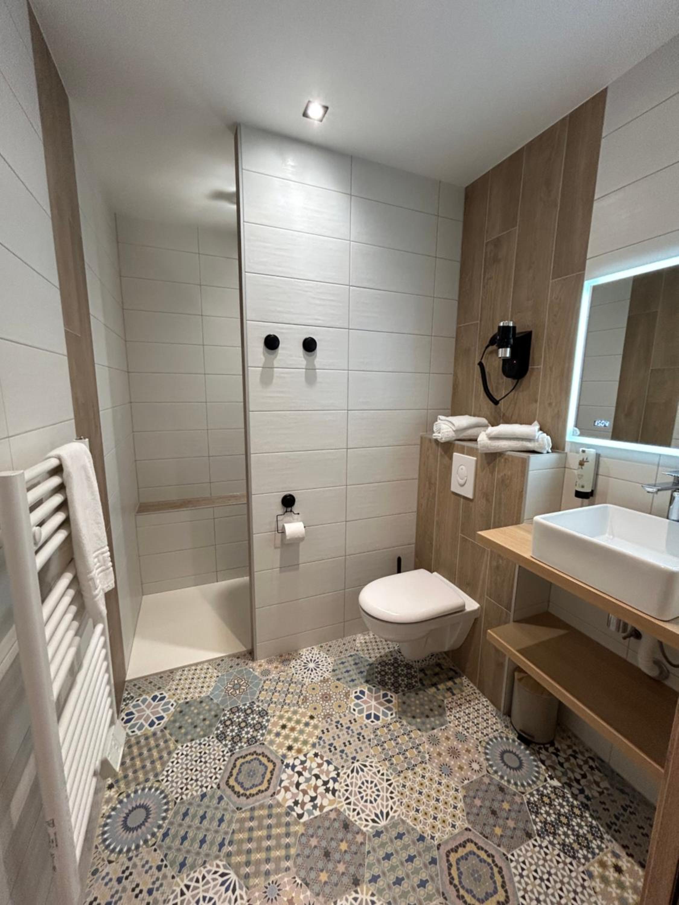 Large Double Room photo 2