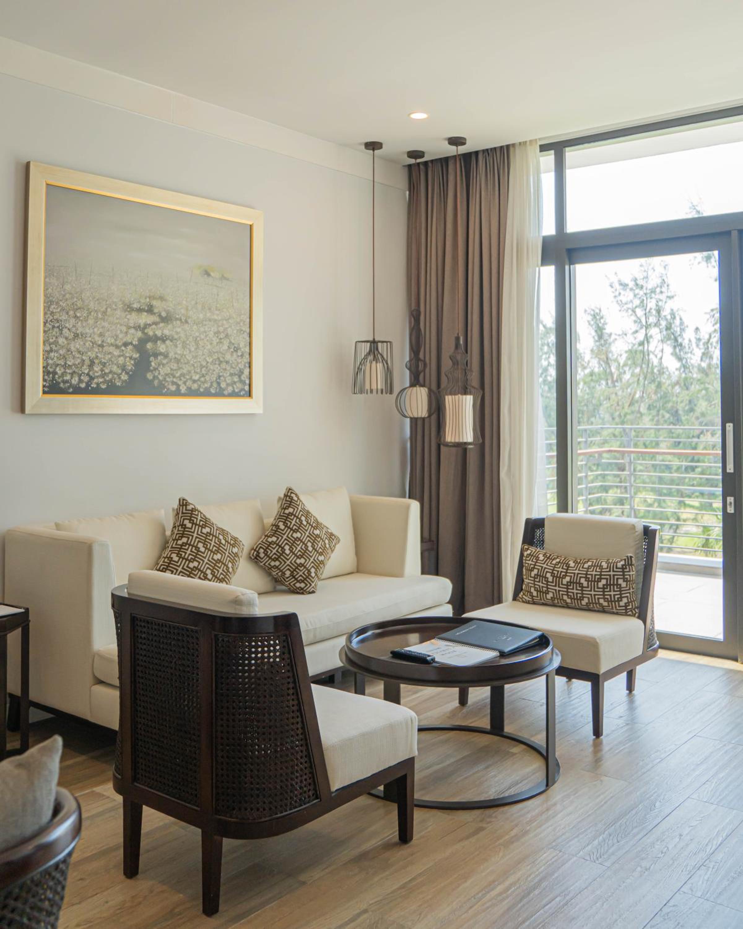 Stay&Play package, Monty Suite, King Bed, 1 golfer