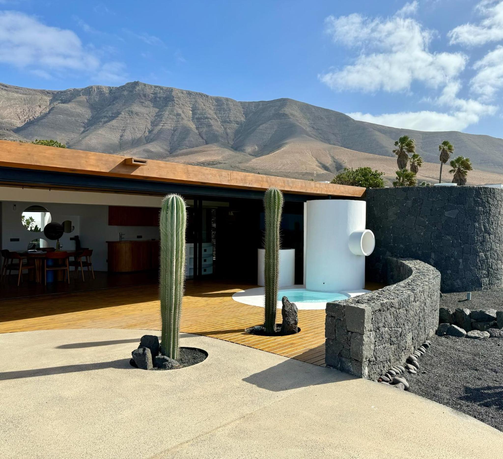 Villa with Sea View