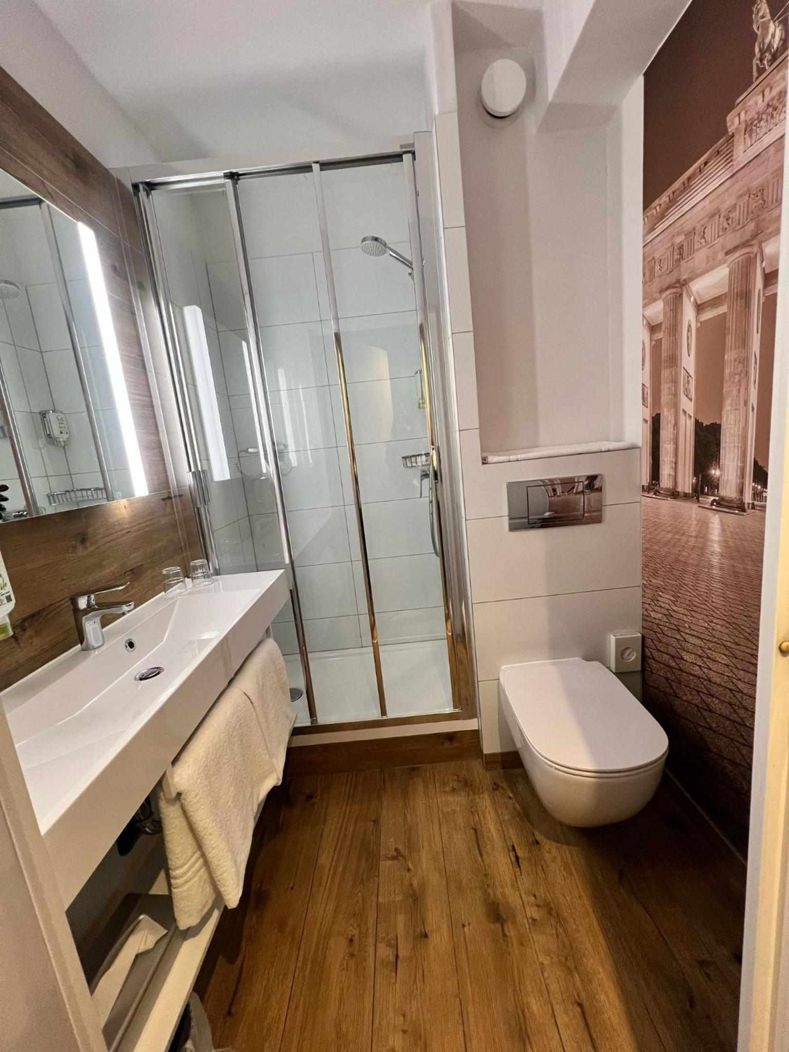 Triple Room - Photo 1