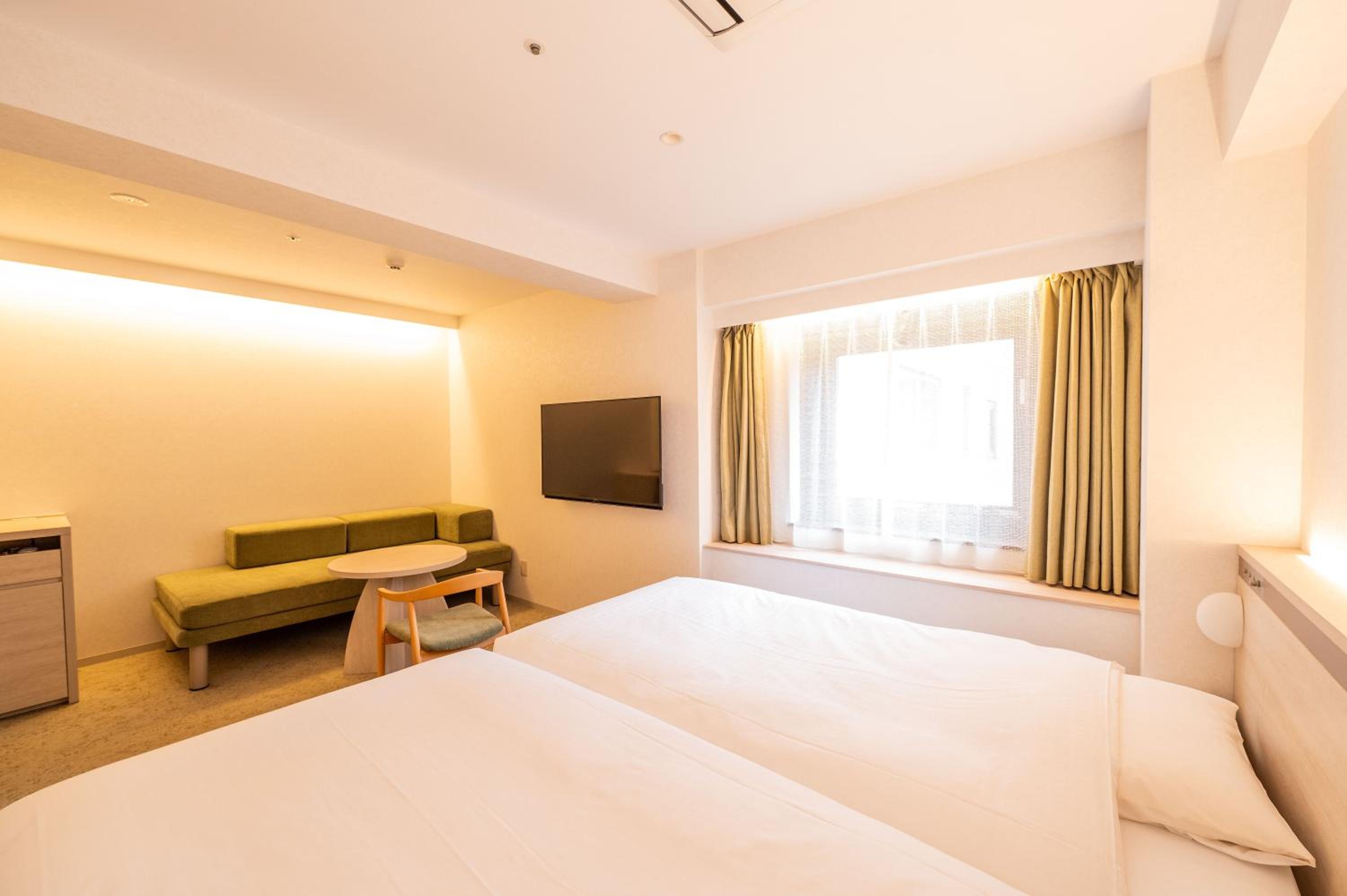 Deluxe Twin Room - Main Building - Non Smoking