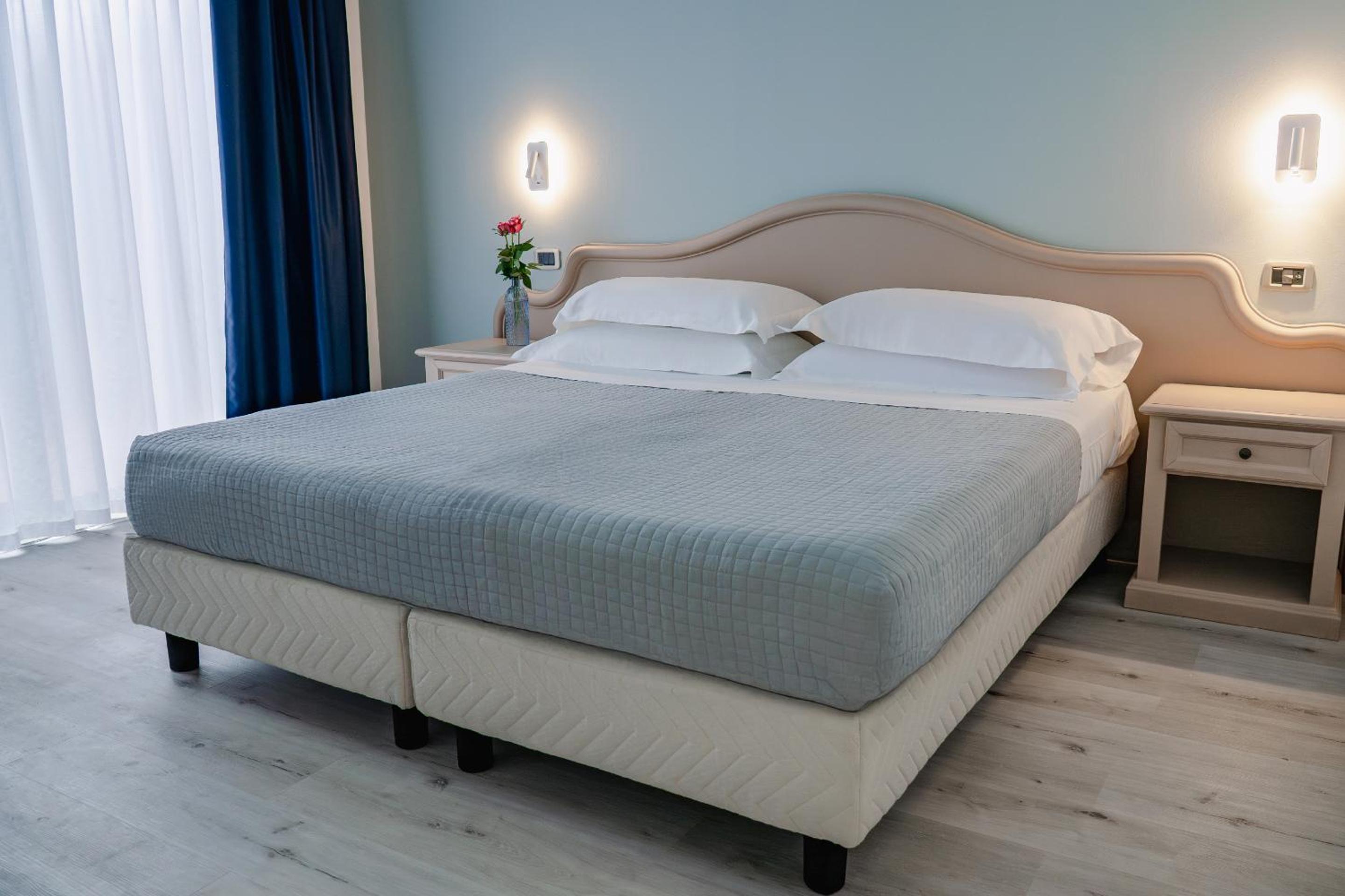 Economy Double or Twin Room photo 2