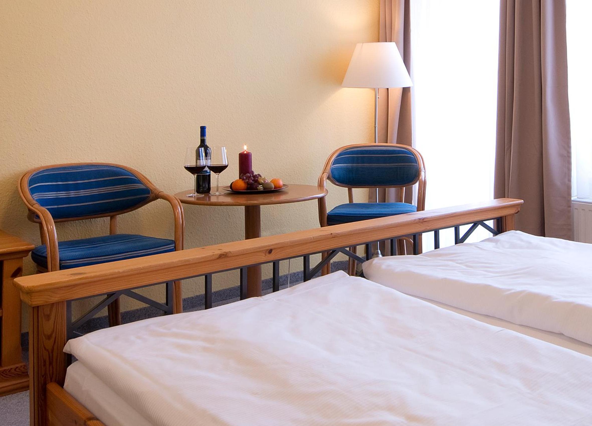 Double Room - Photo 7