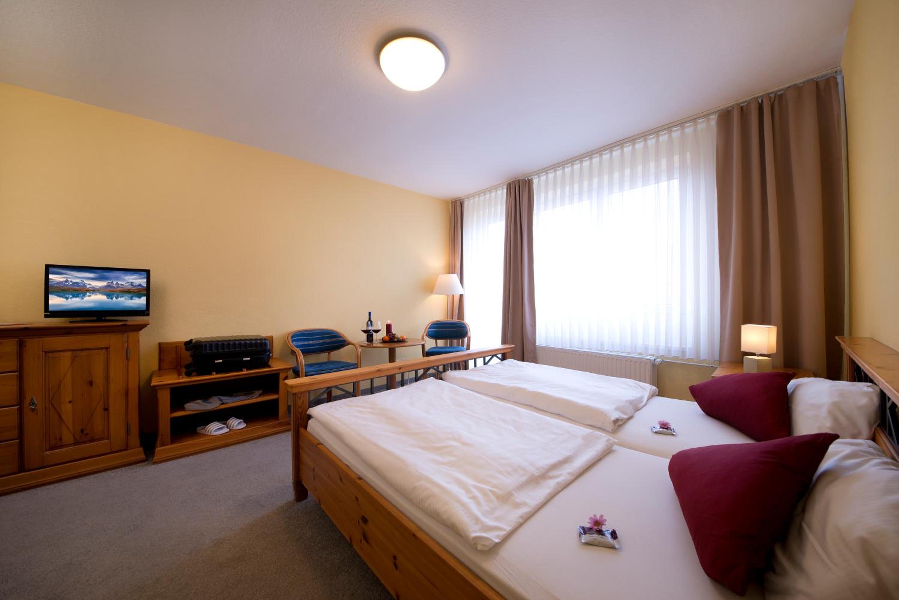 Double Room - Photo 10