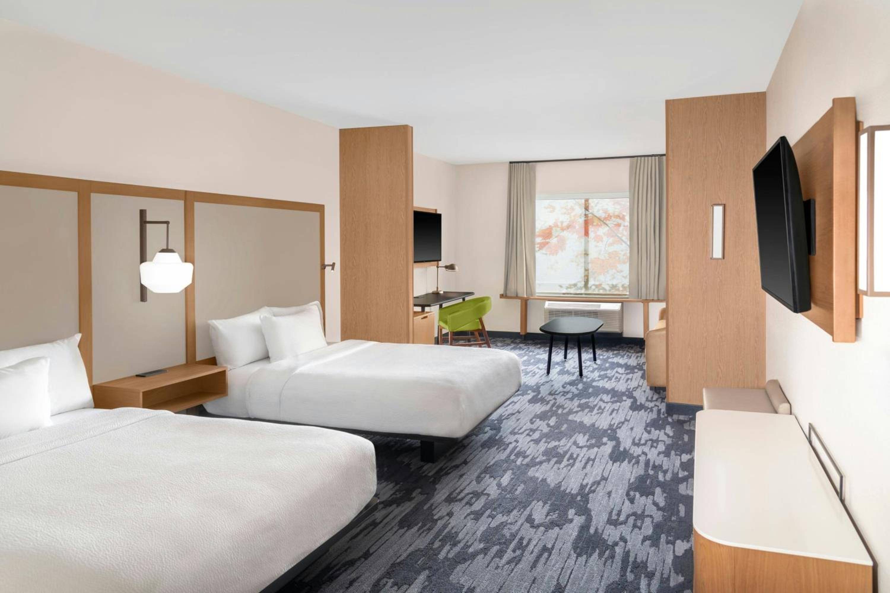 Queen Suite with Two Queen Beds and Sofa Bed - Photo 1