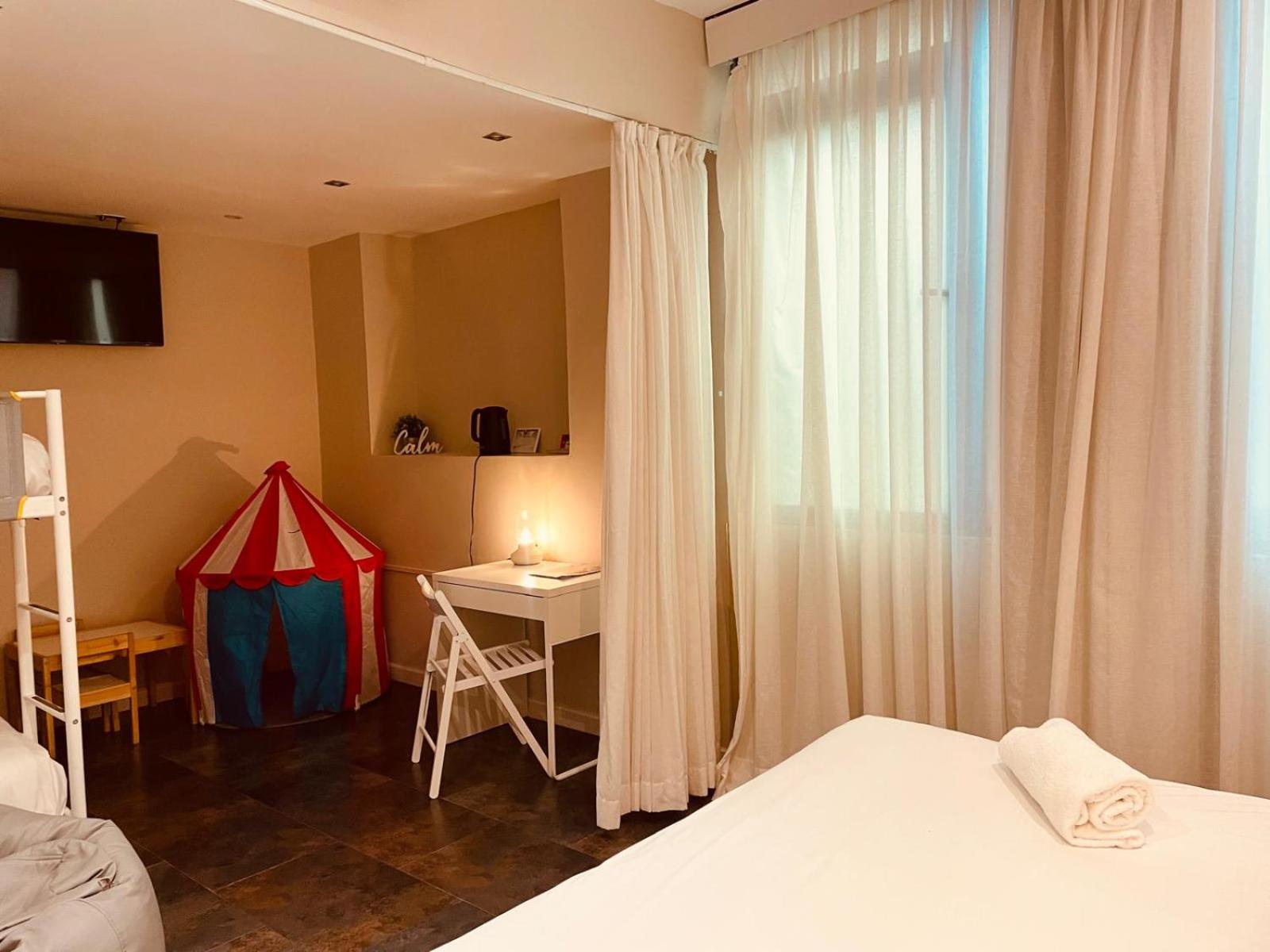 Superior Quadruple Room - Photo 3