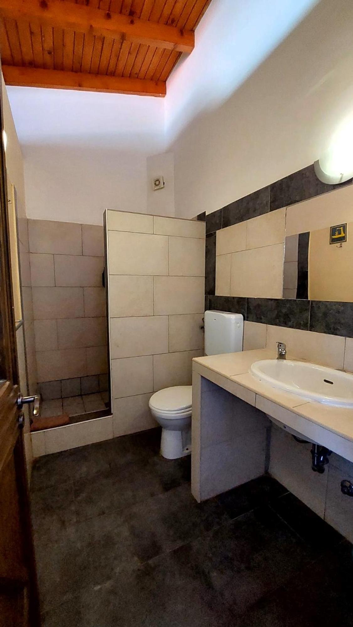 Standard Triple Room photo 2