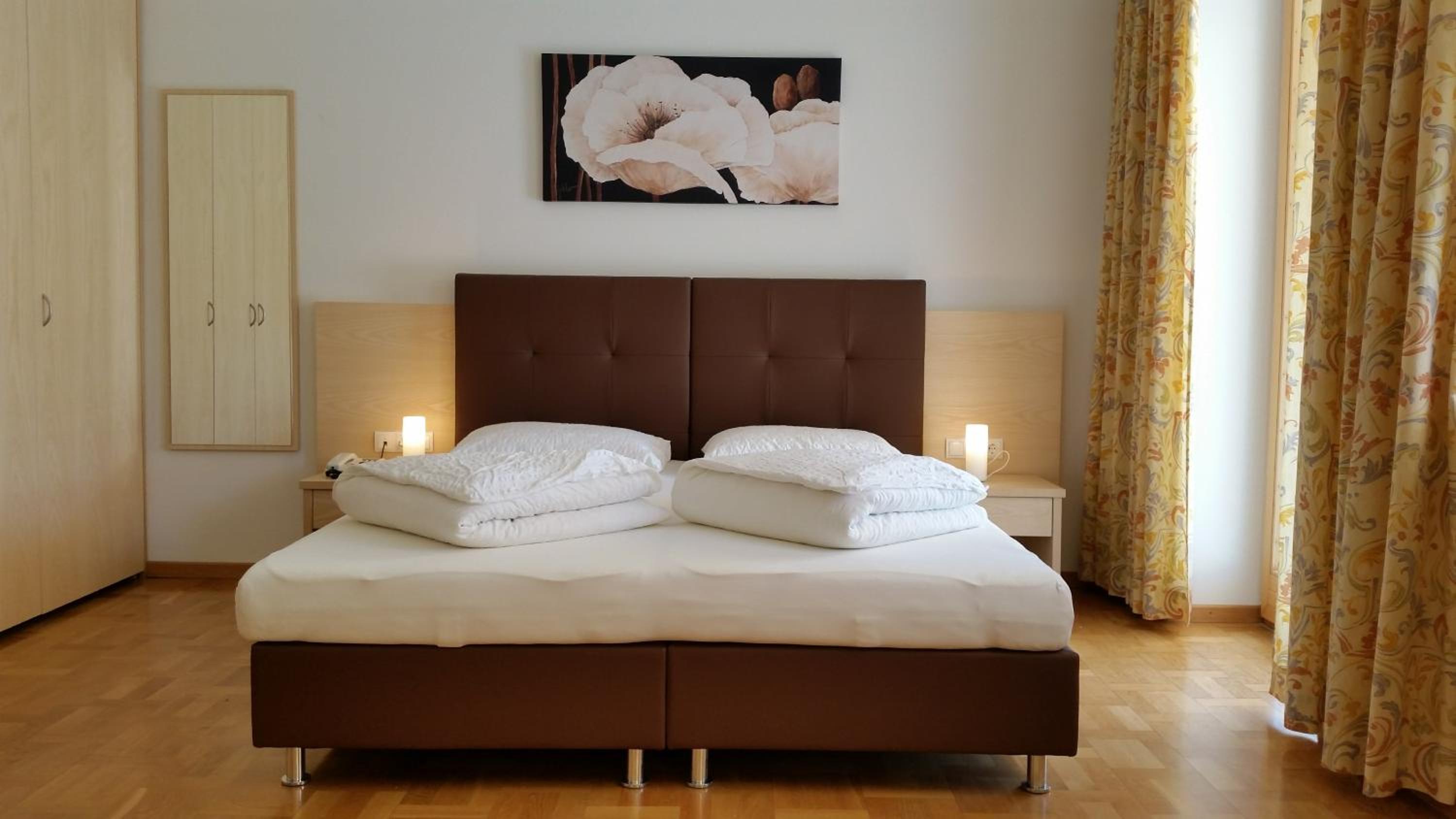 Deluxe Twin/Double Room - Photo 7