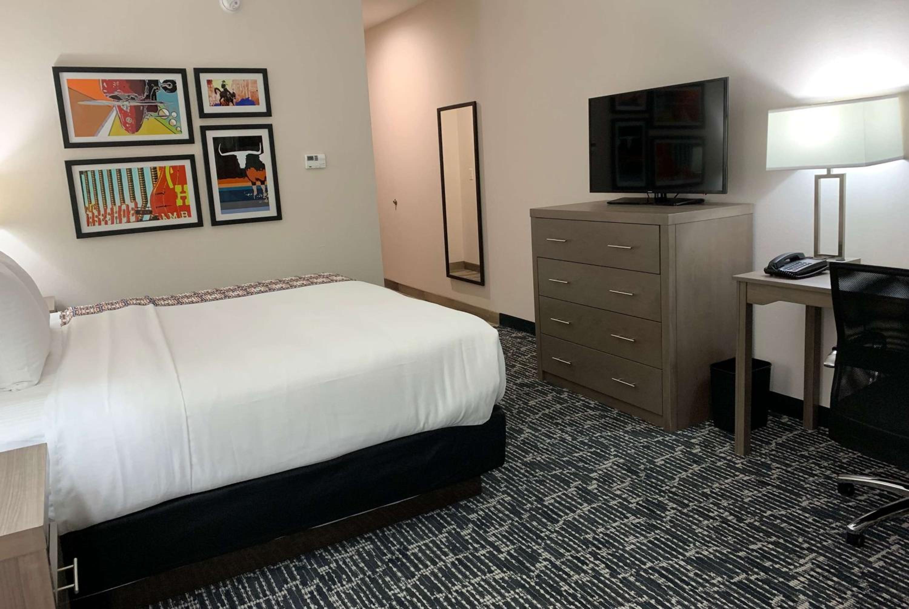 King Room - Hearing Accessible/Non-Smoking photo 1