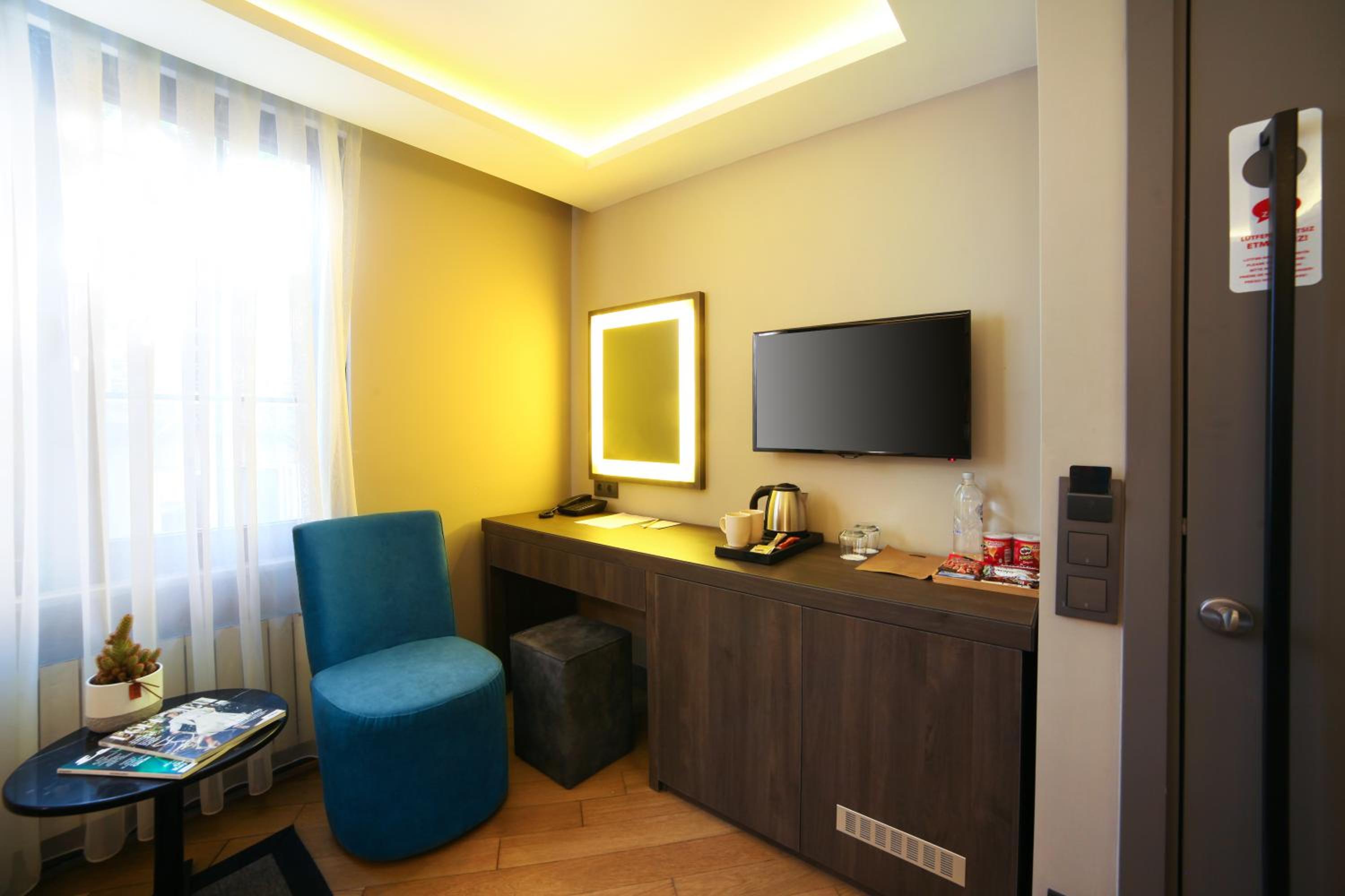 Standard Double Room photo 2
