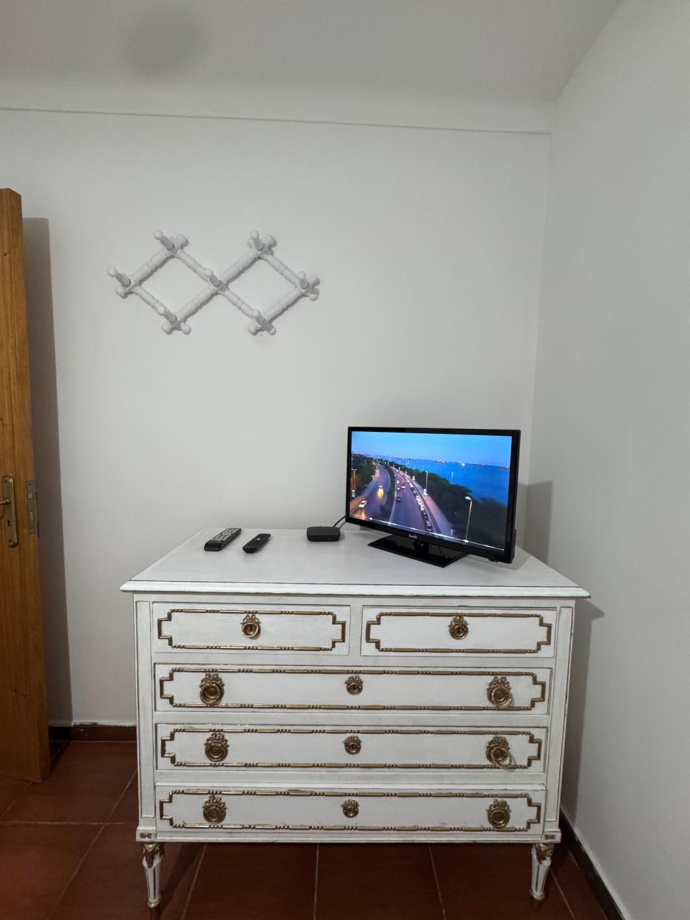 Deluxe Suite - Photo 2