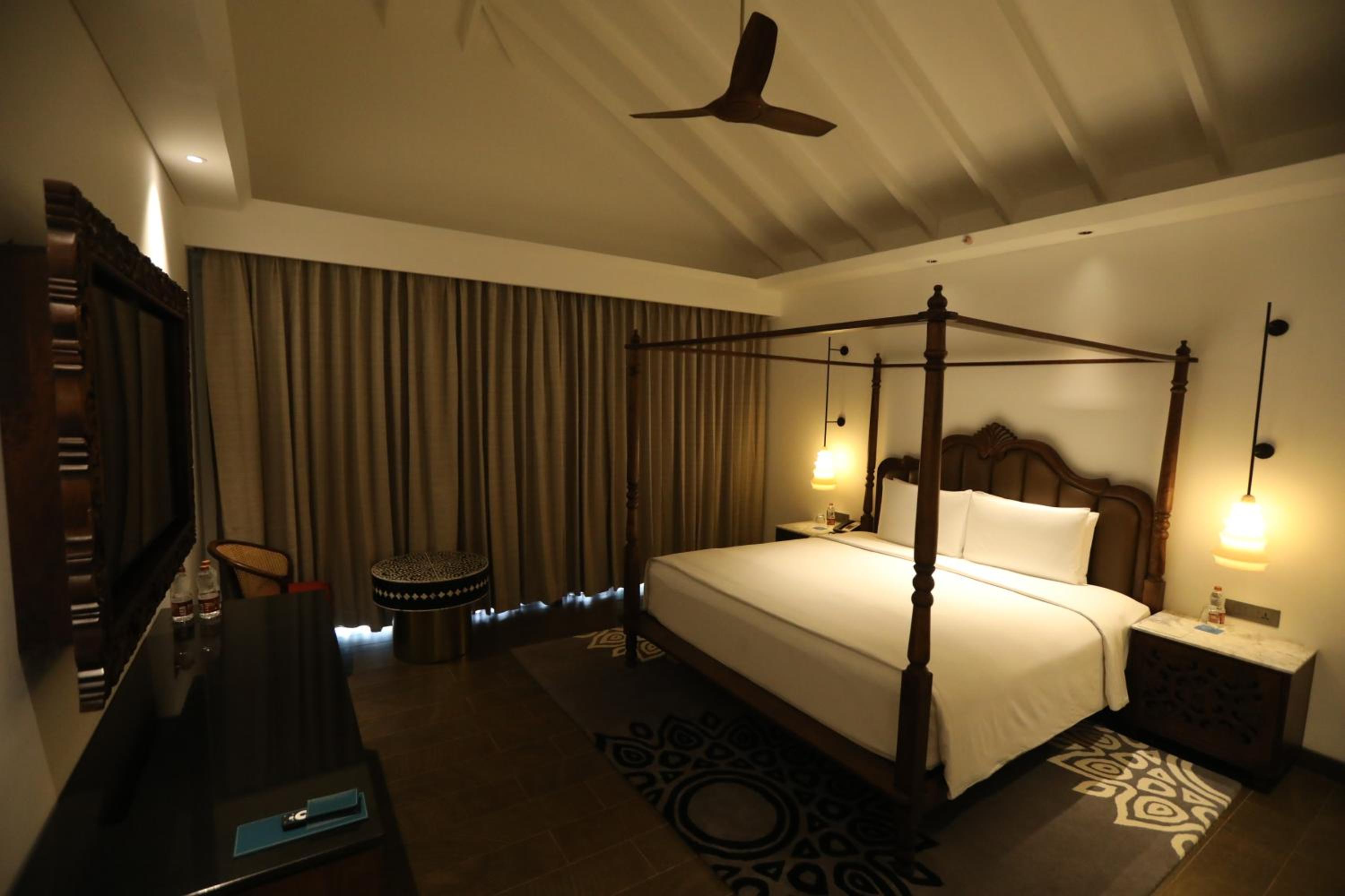 Presidential 2 Bedroom Suite With Hi-Tea, Spa, Butler & Happy Hours photo