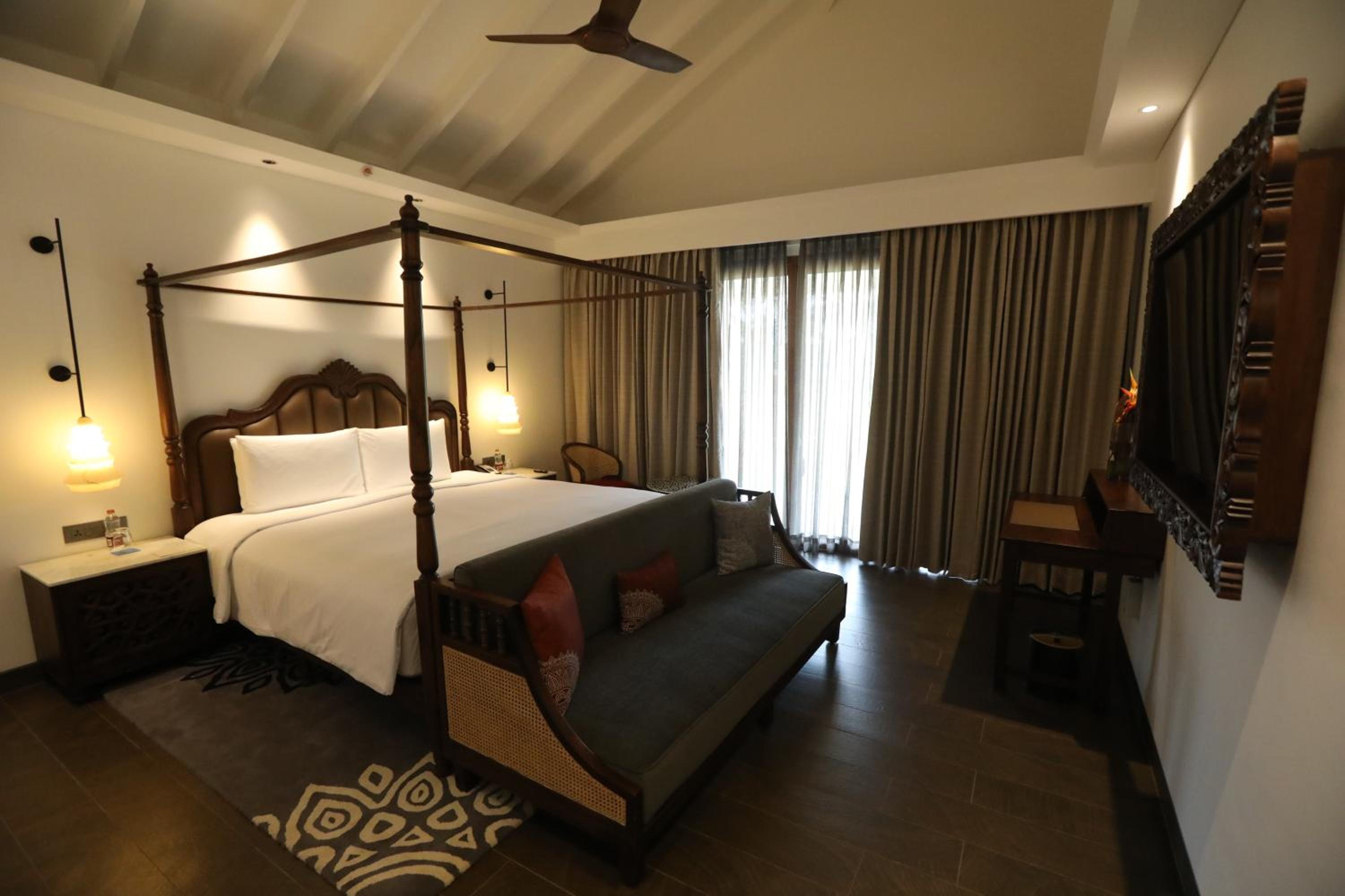 Presidential 2 Bedroom Suite With Hi-Tea, Spa, Butler & Happy Hours