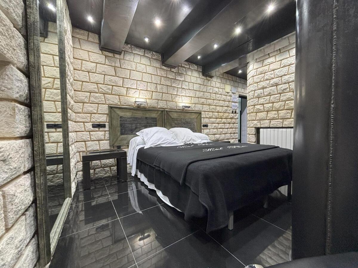 Queen Room with Spa Bath