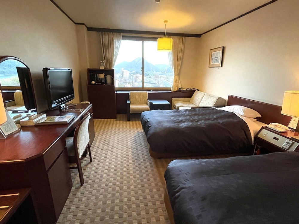 Twin Room, City View photo 3
