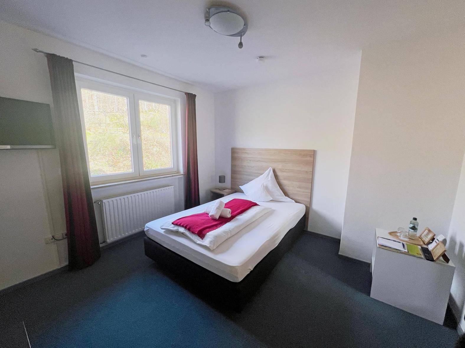 Single Room photo 3